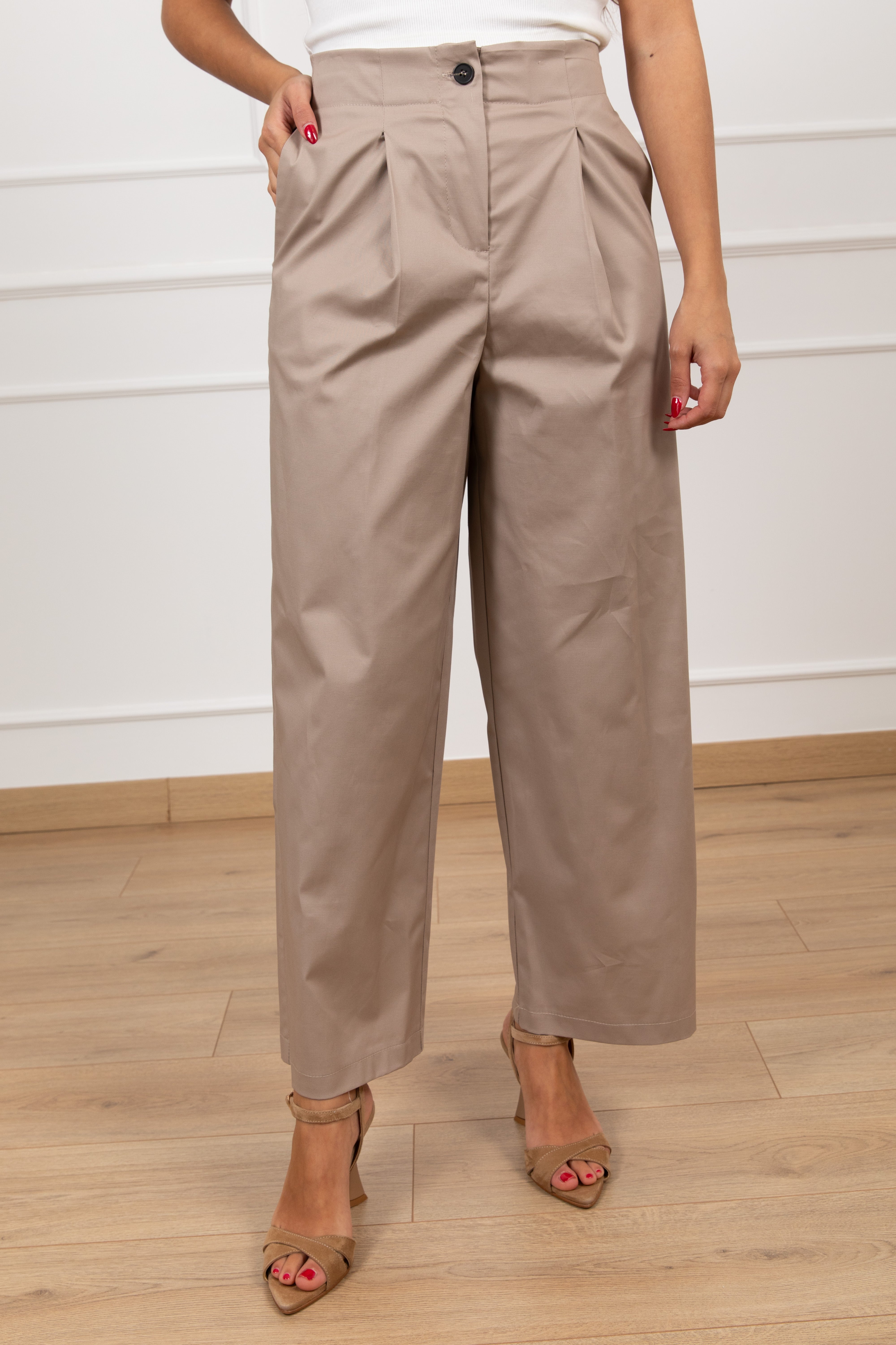 Pantalone in cotone con pinces Tensione IN