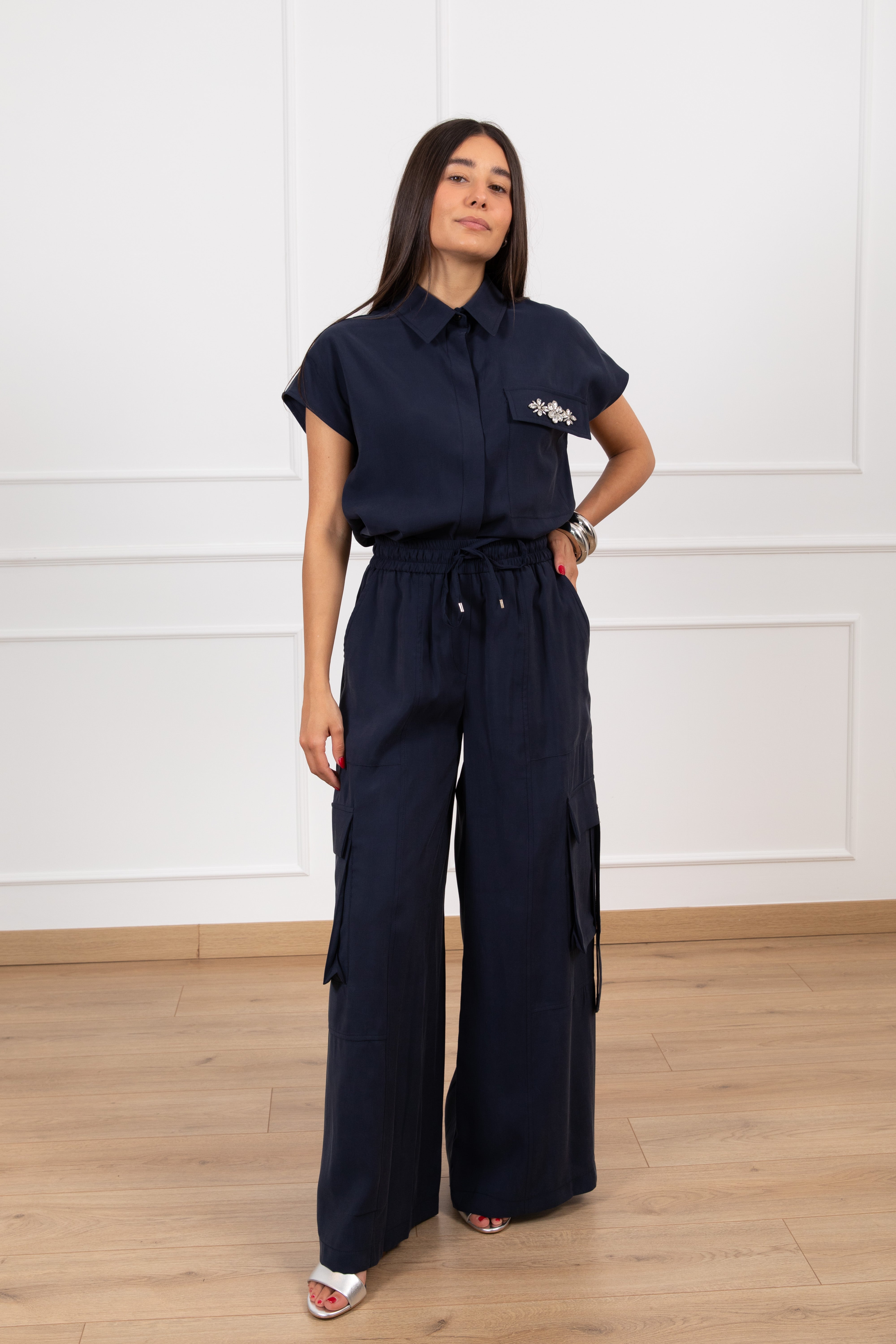 Pantalone cargo in cupro con elastico Tensione IN