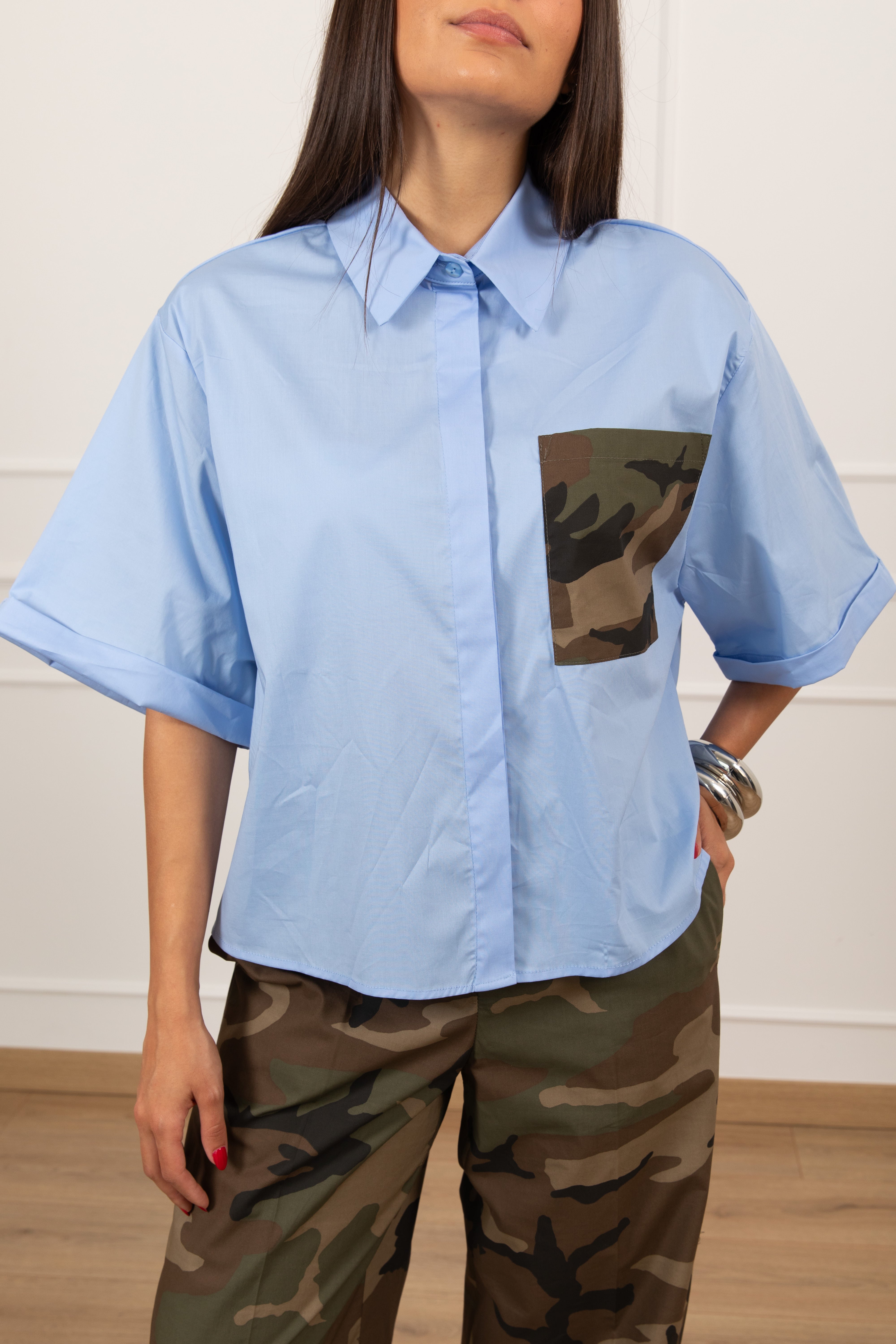 Camicia con tasca camouflage Tensione IN