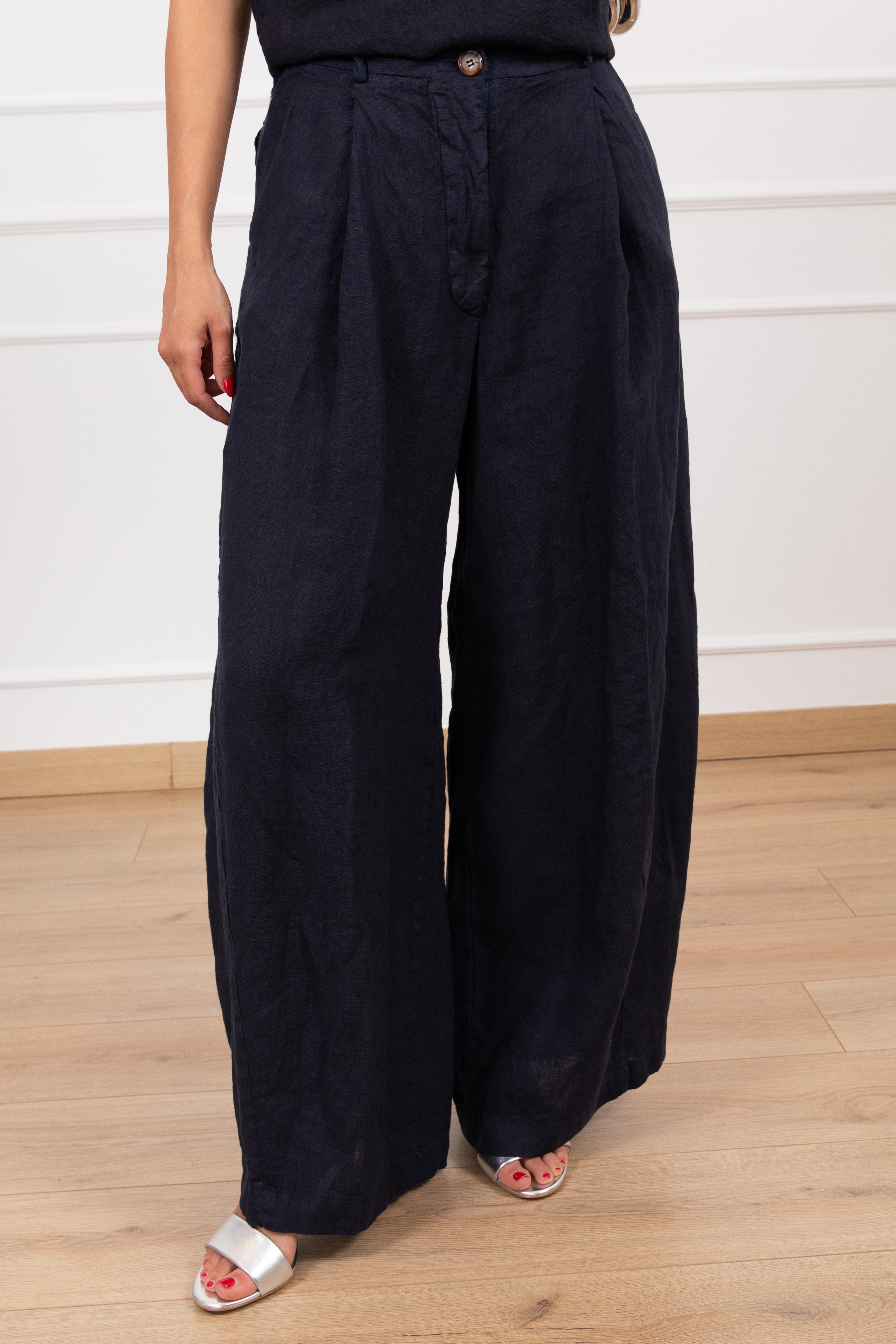 Pantalone 100% lino con pinces e tasca a patta Tensione IN