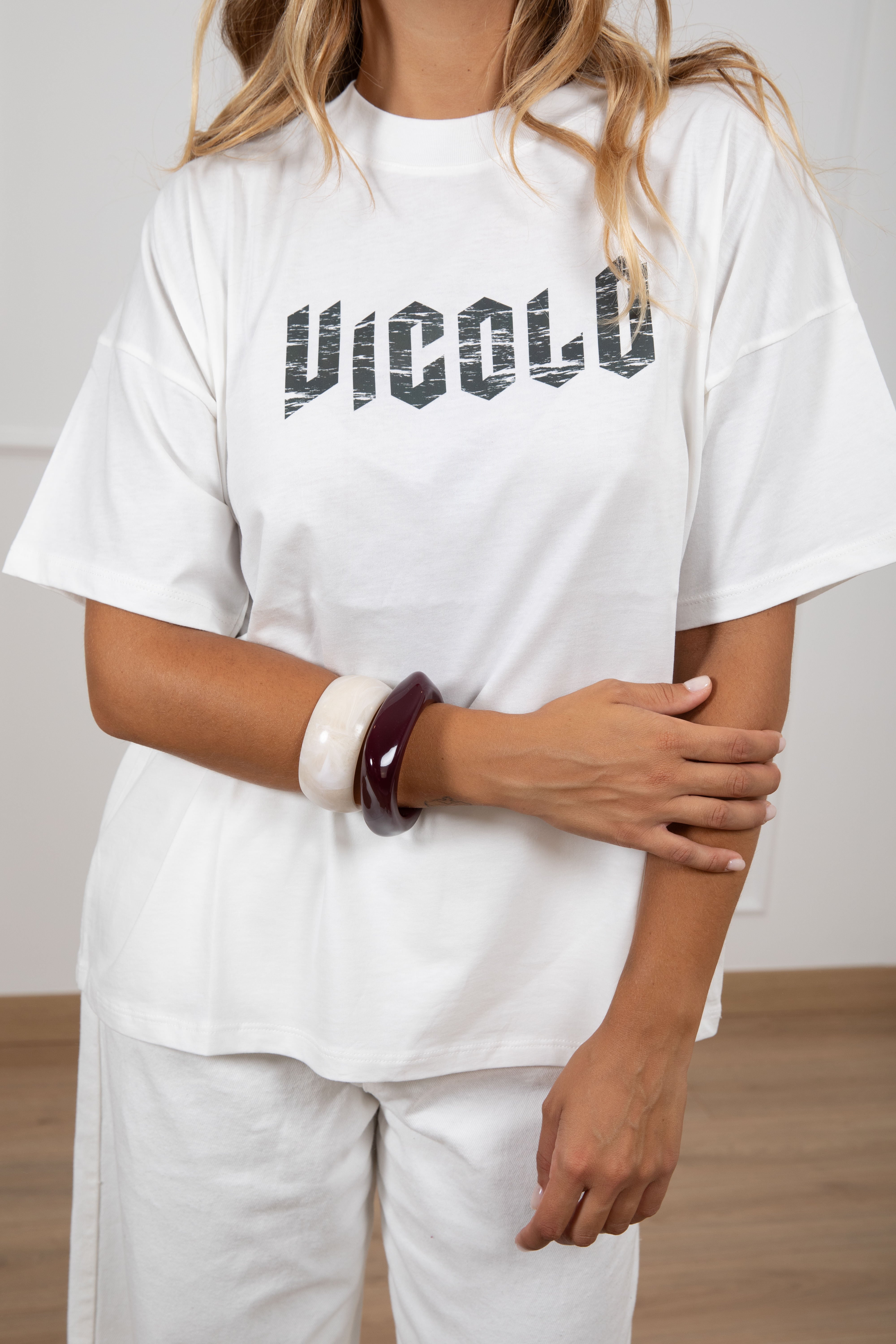 T-shirt over-size logo graffiato ViCOLO