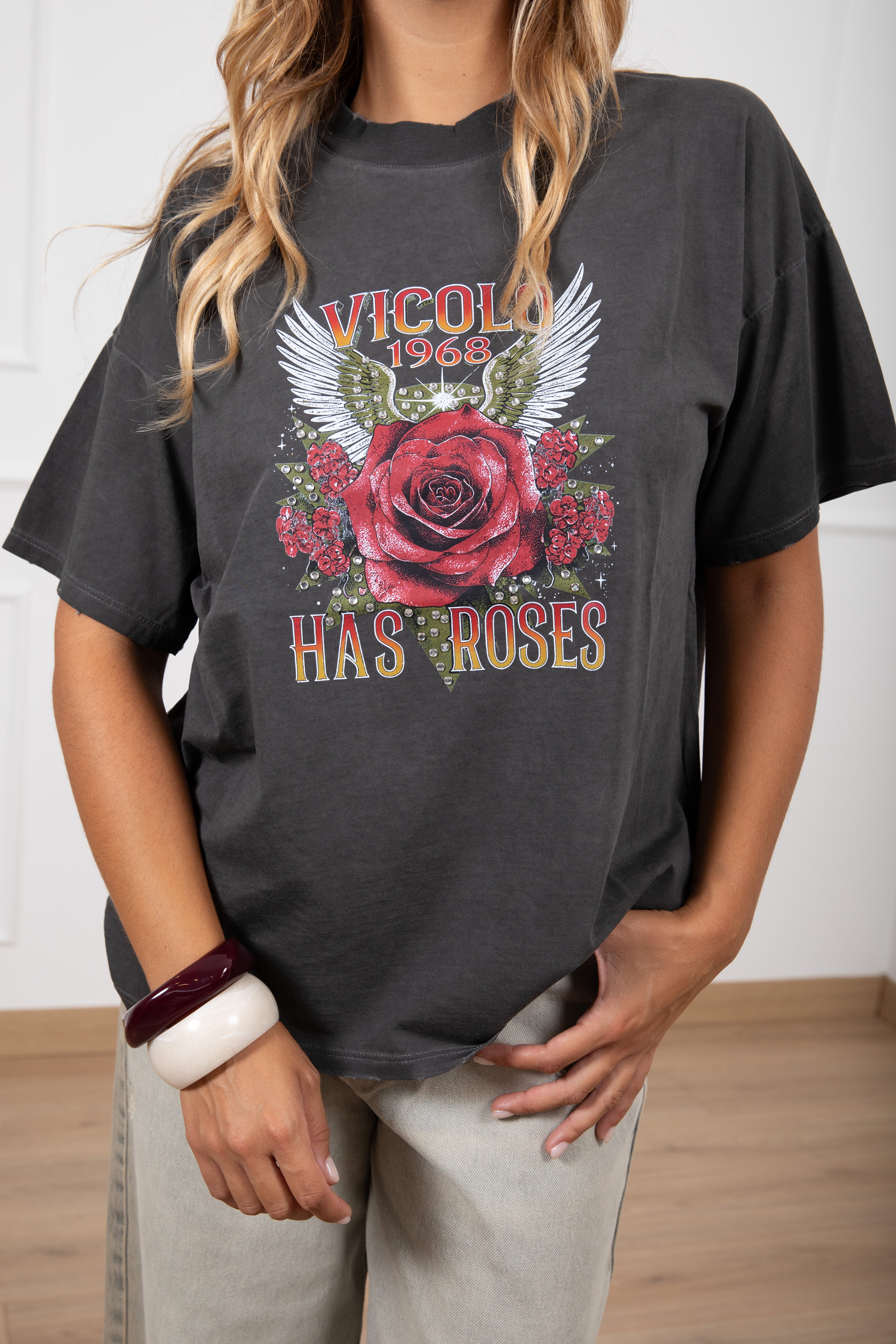 T-shirt over-size stone washed "Has Roses" ViCOLO