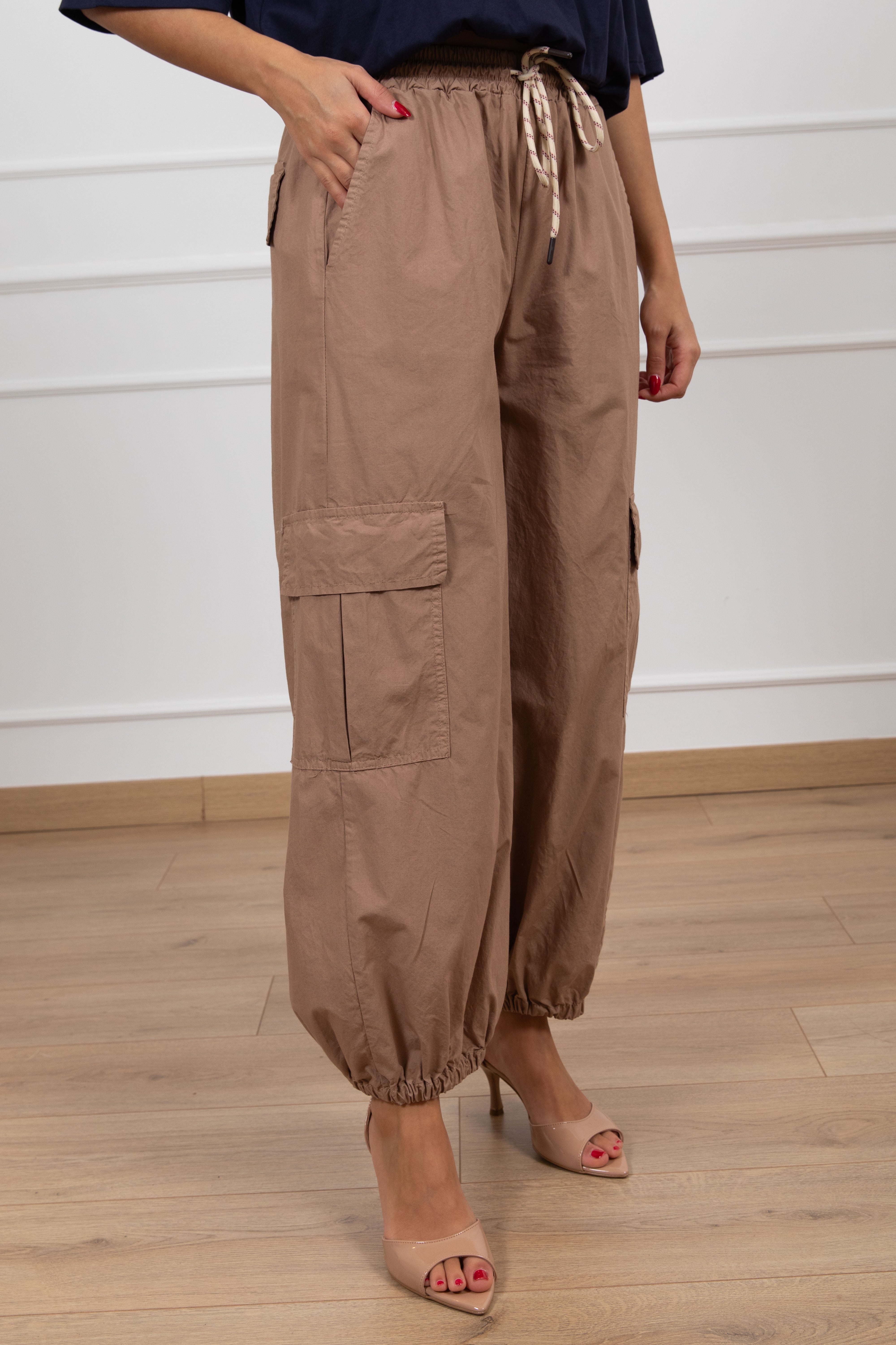 Pantalone cargo in cotone con elastico sul fondo Susy Mix