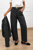 Pantalone 5 tasche in punto milano con cintura placca variante antracite Tensione IN