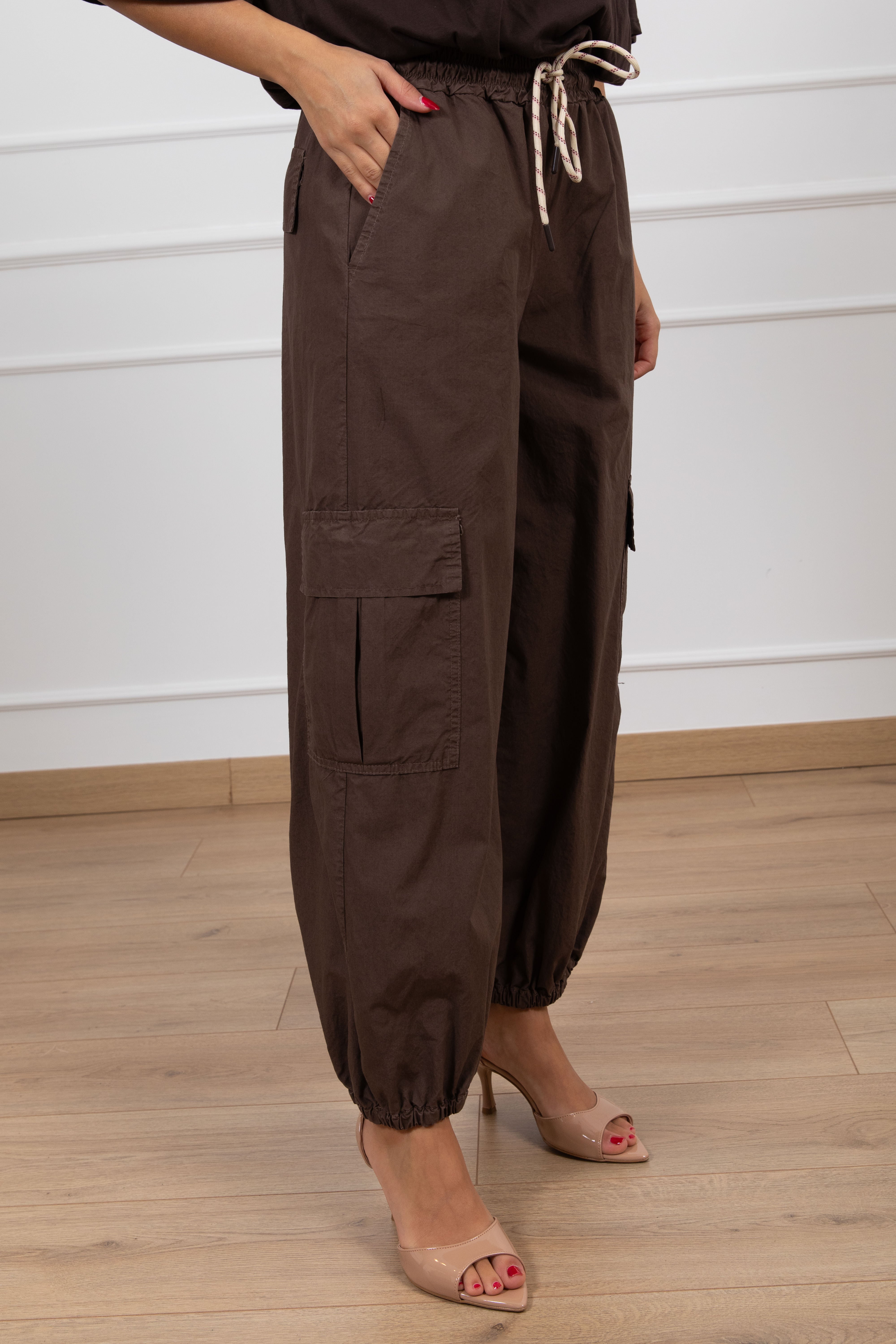 Pantalone cargo in cotone con elastico sul fondo Susy Mix