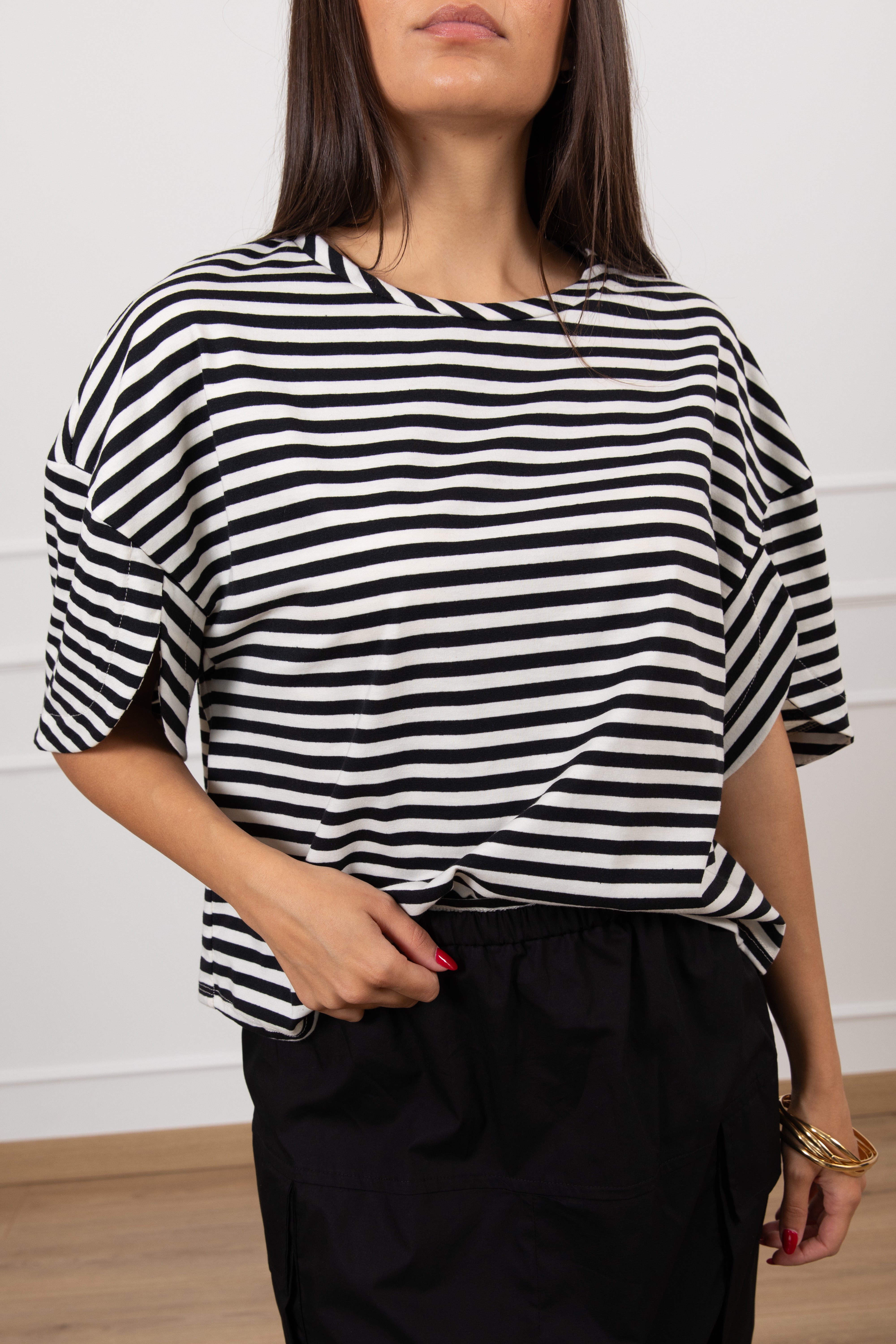 T-shirt scatoletta a righe ViCOLO