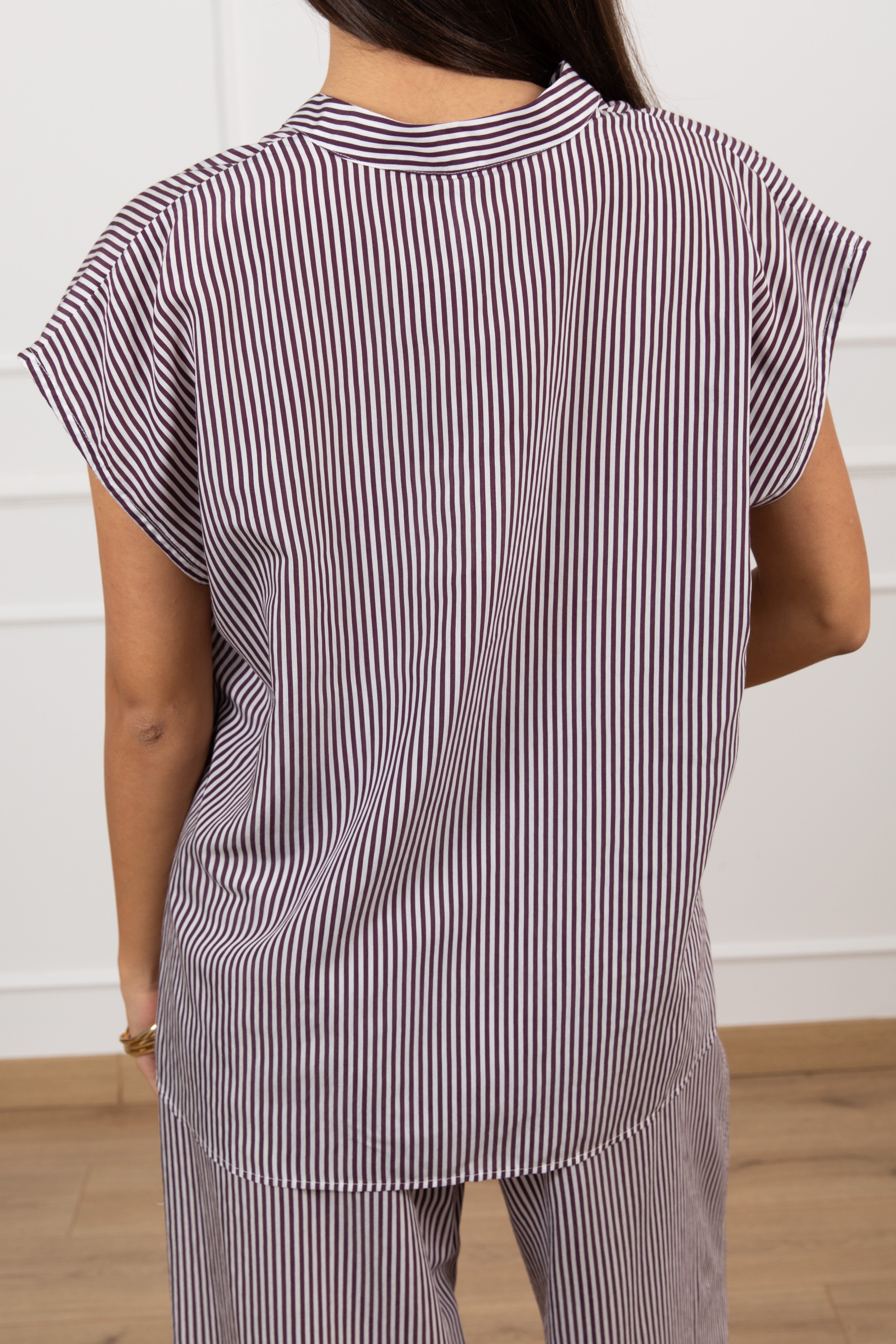 Blusa smanicata a righe Tensione IN