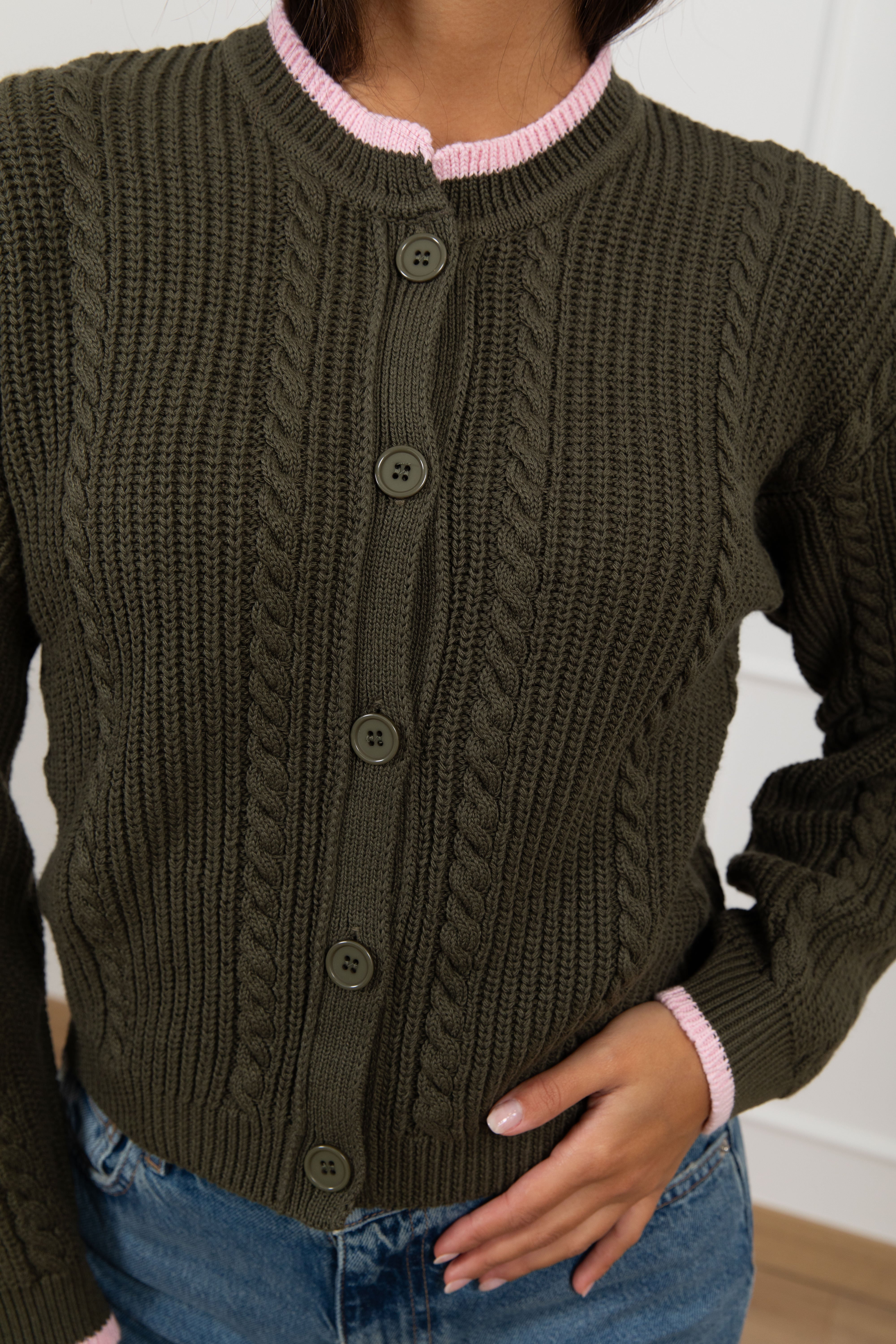 Cardigan trecce con profili a contrasto Tensione IN