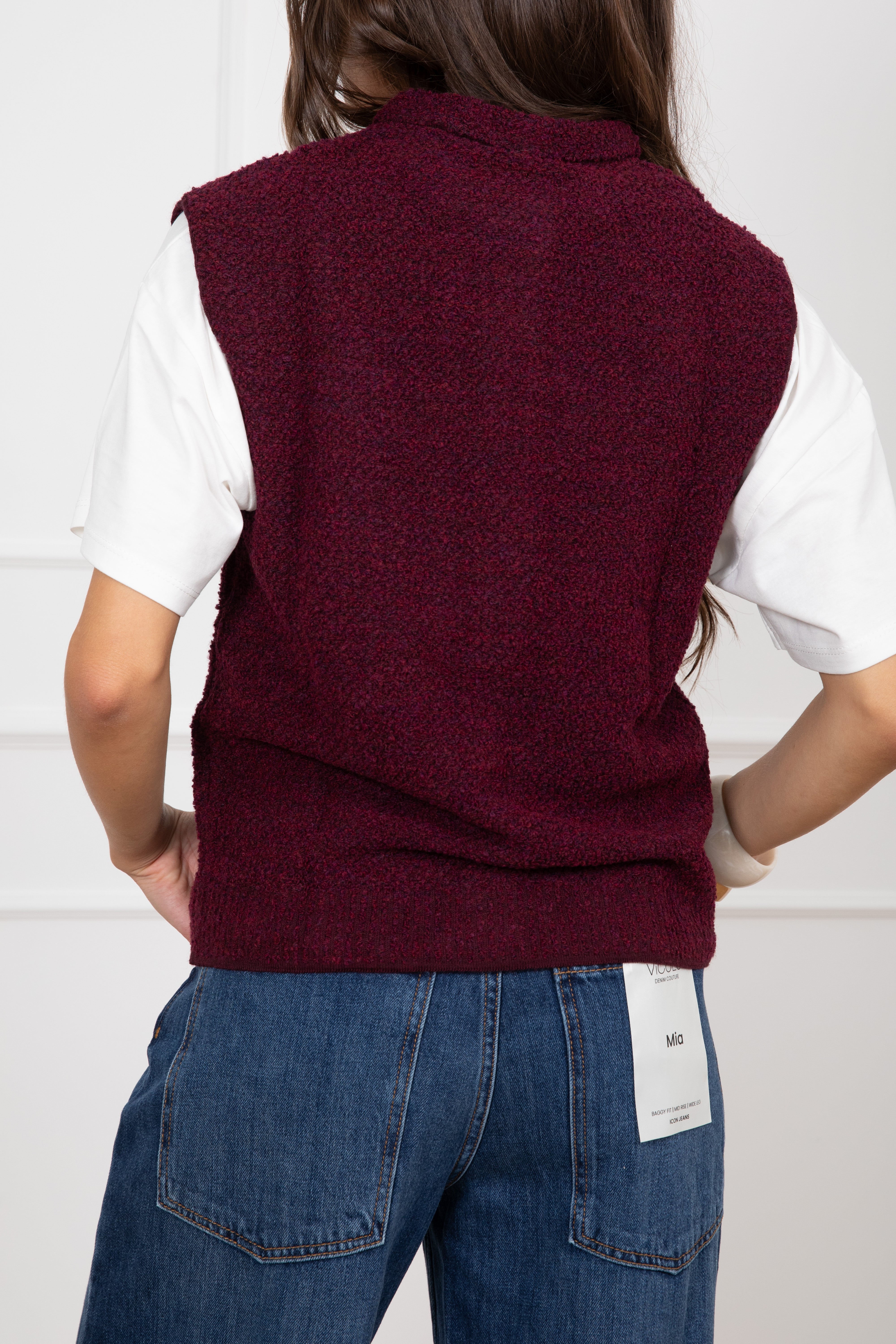 Gilet in maglia bouclè con bottoni oro Tensione IN