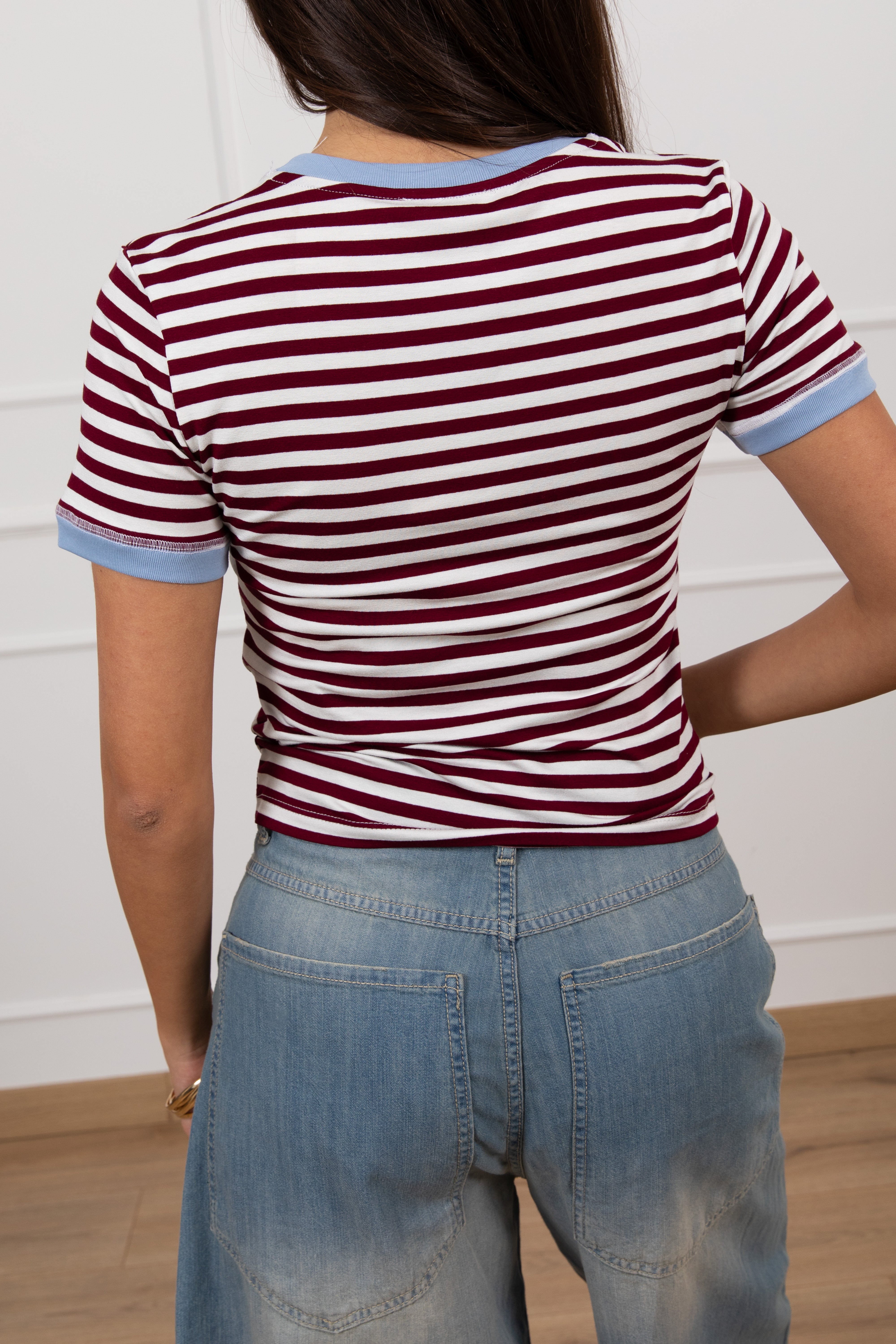T-shirt slim-fit a righe con profili a contrasto ViCOLO