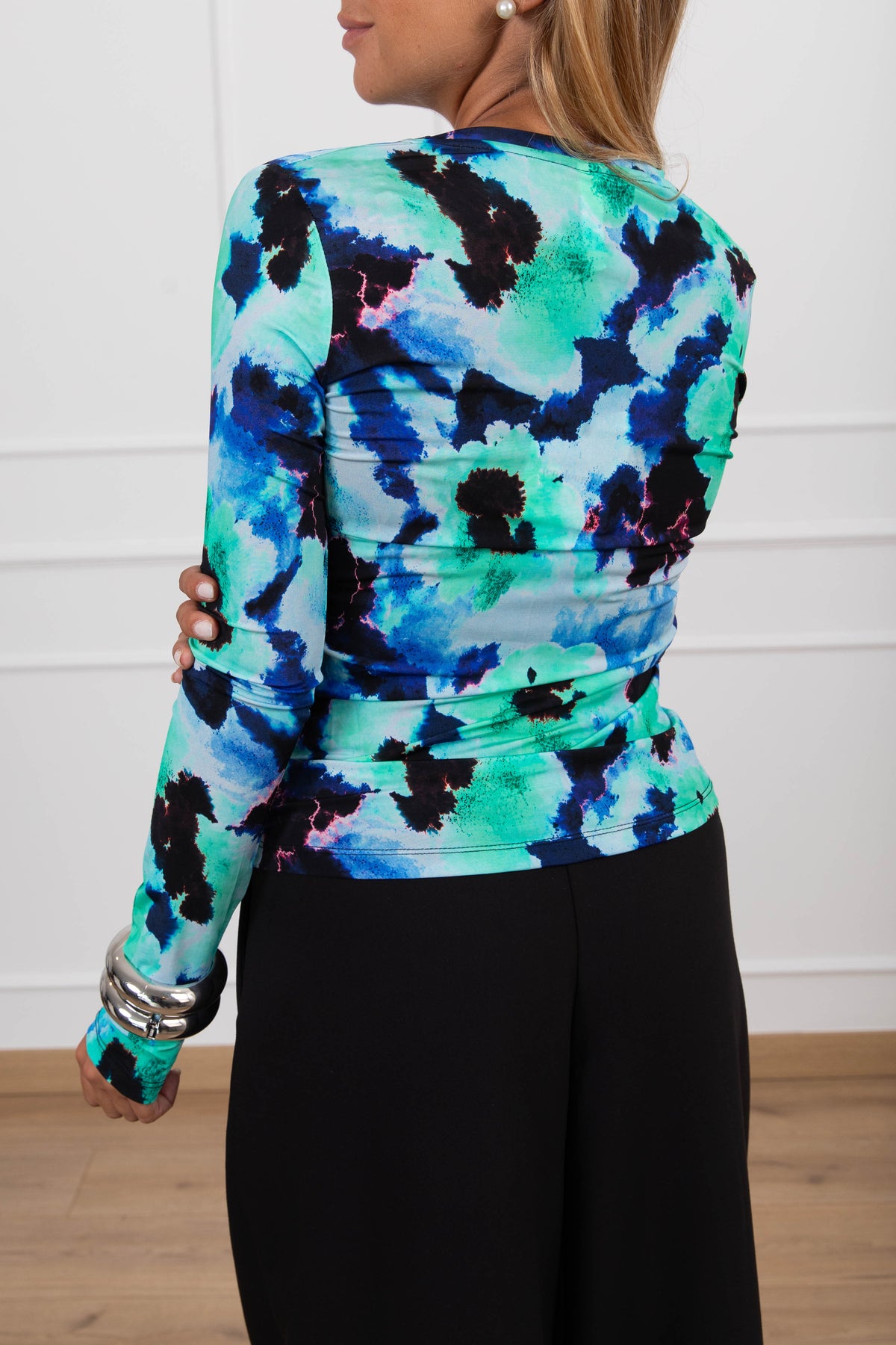 T-shirt in tulle fantasia fiore acquerello Tensione IN