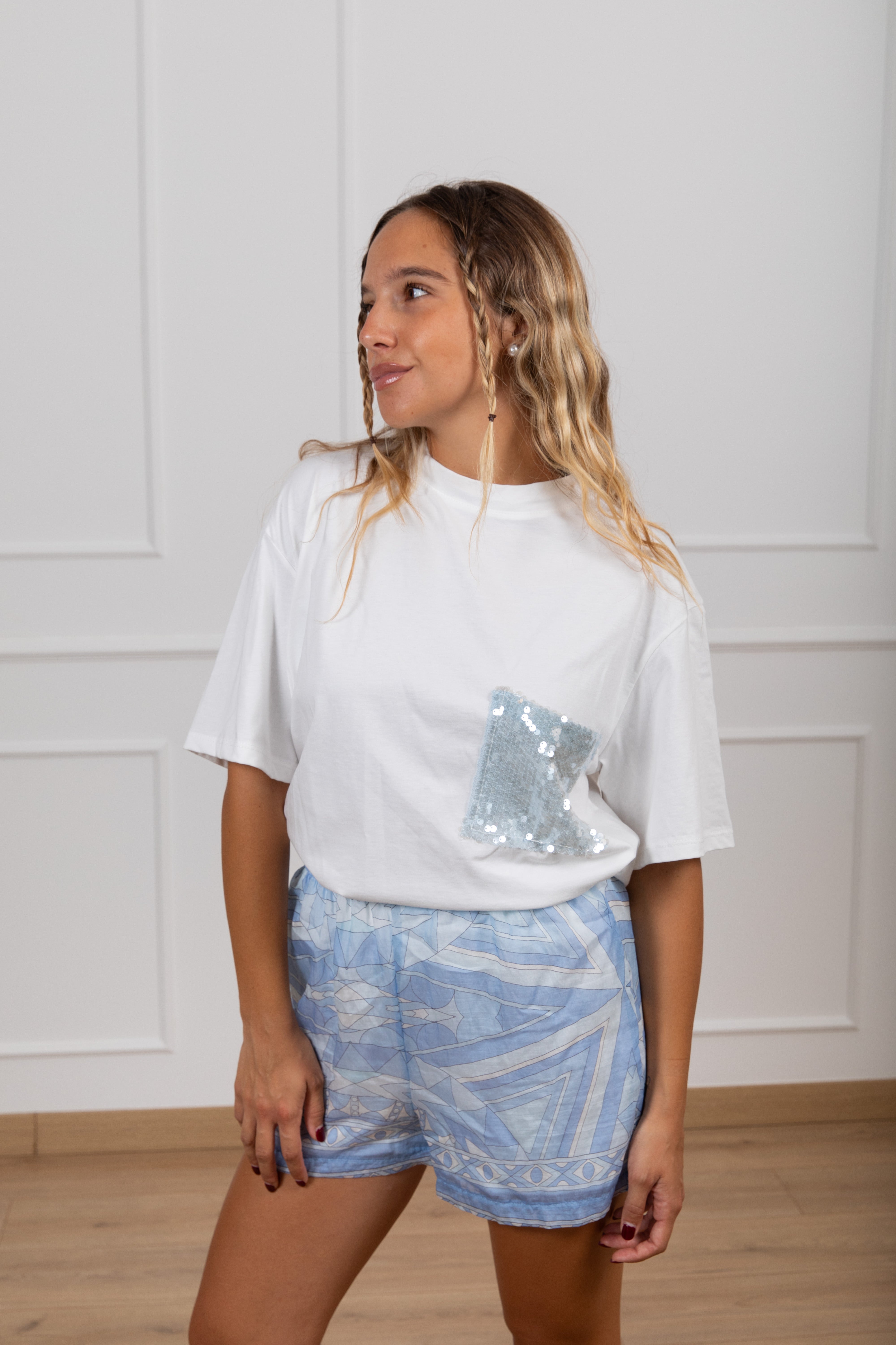 T-shirt panna tasca paillettes Tensione IN