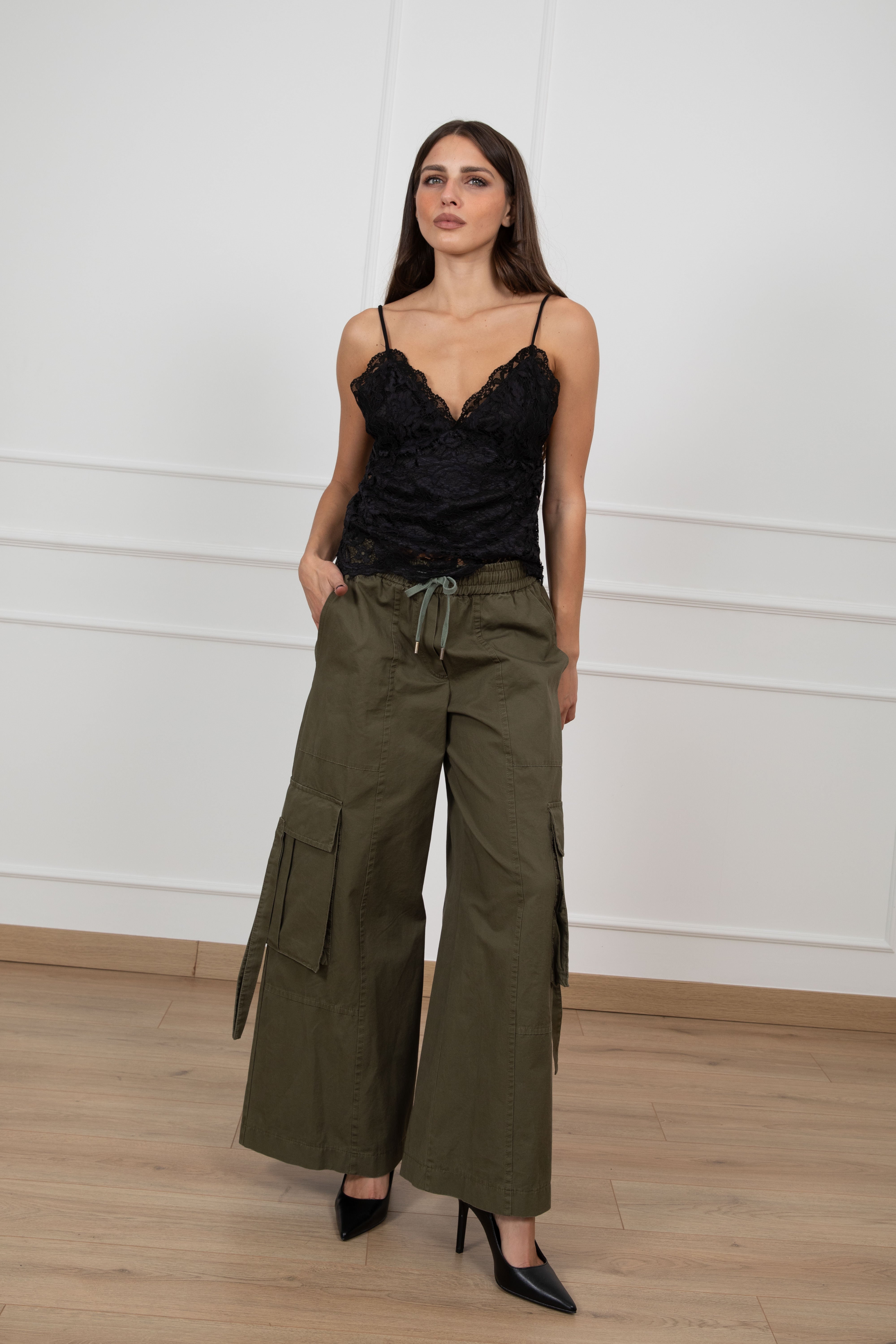 Pantalone cargo con gamba larga Tensione IN