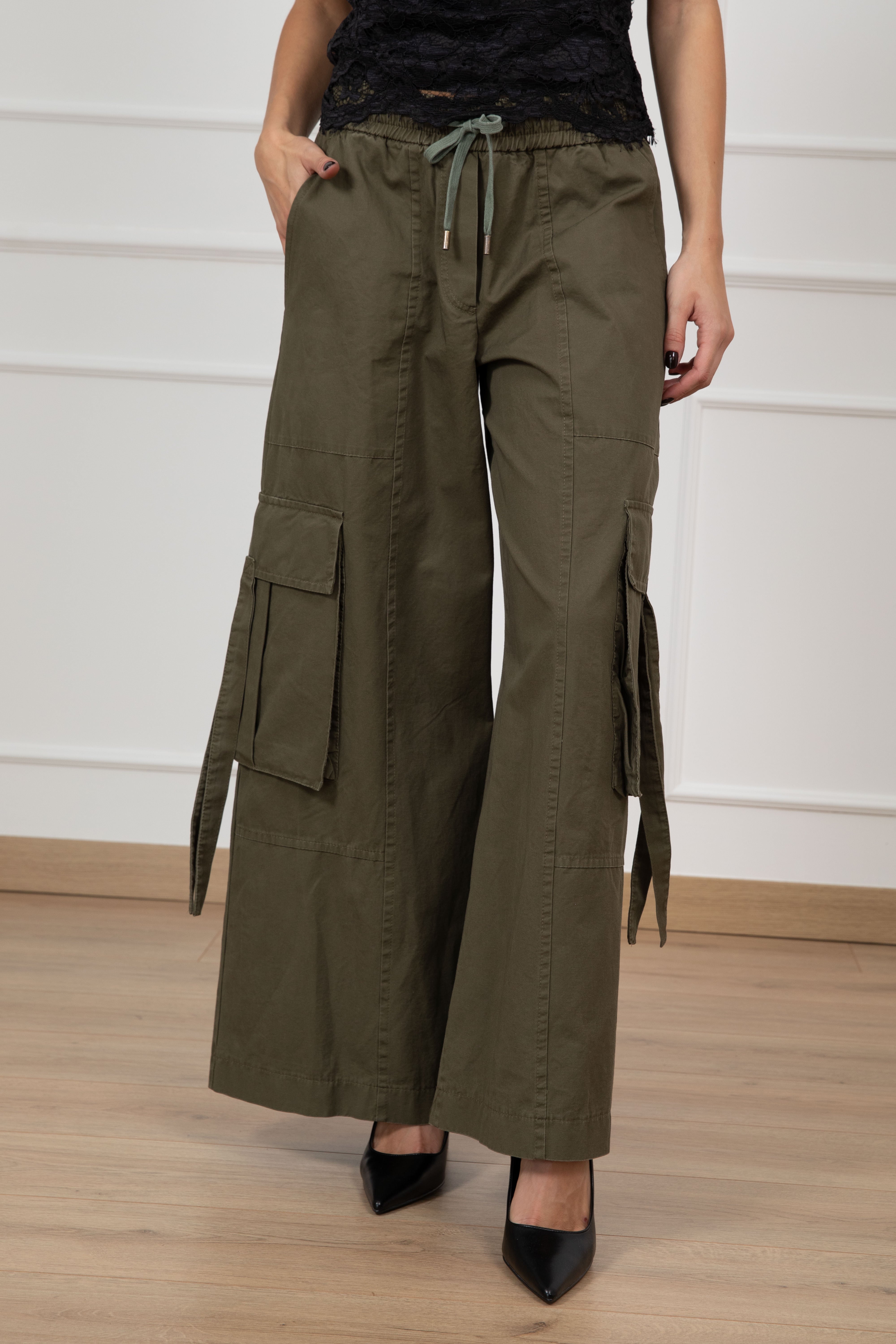 Pantalone cargo con gamba larga Tensione IN
