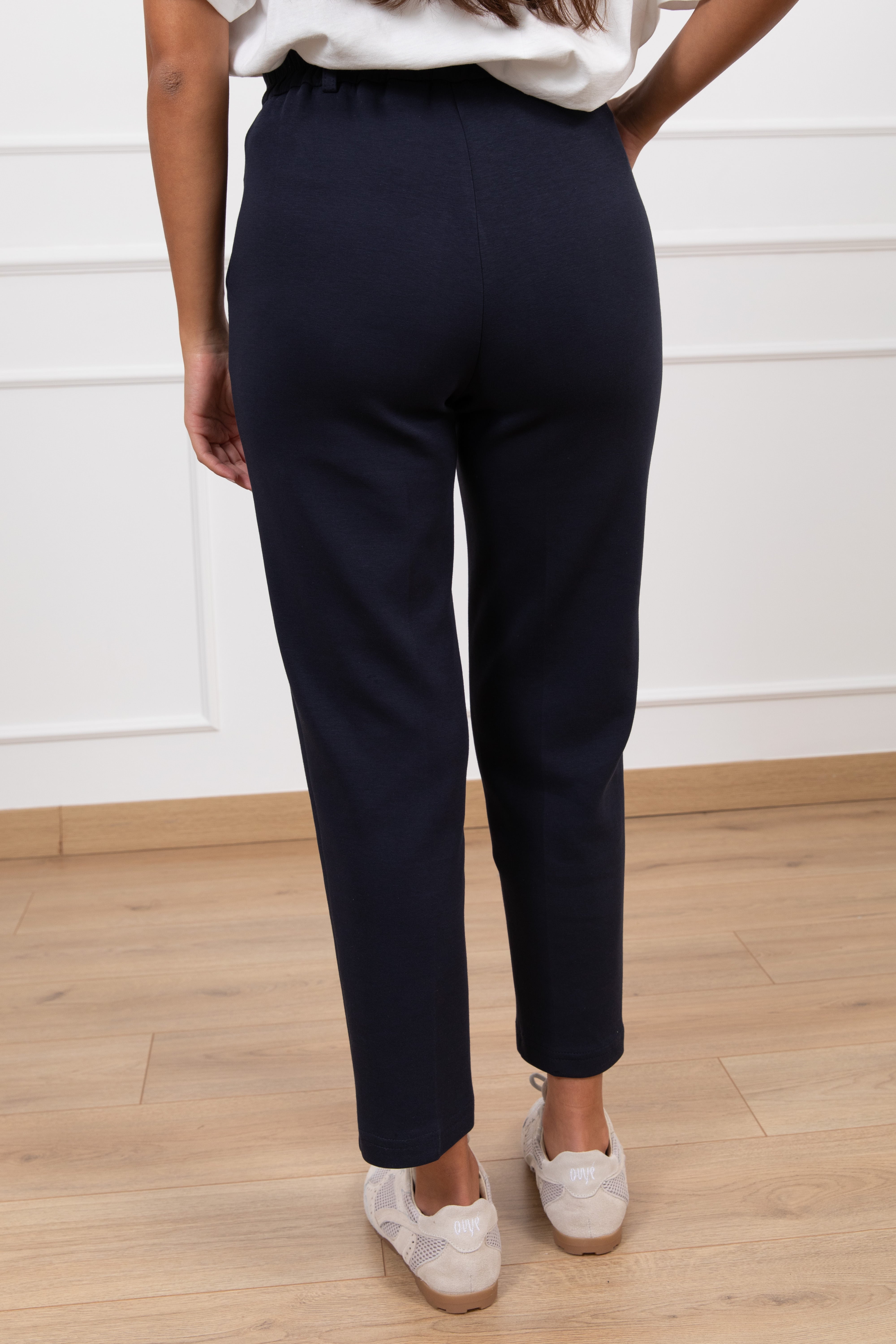 Pantalone felpa in cotone leggero carrot-fit Tensione IN