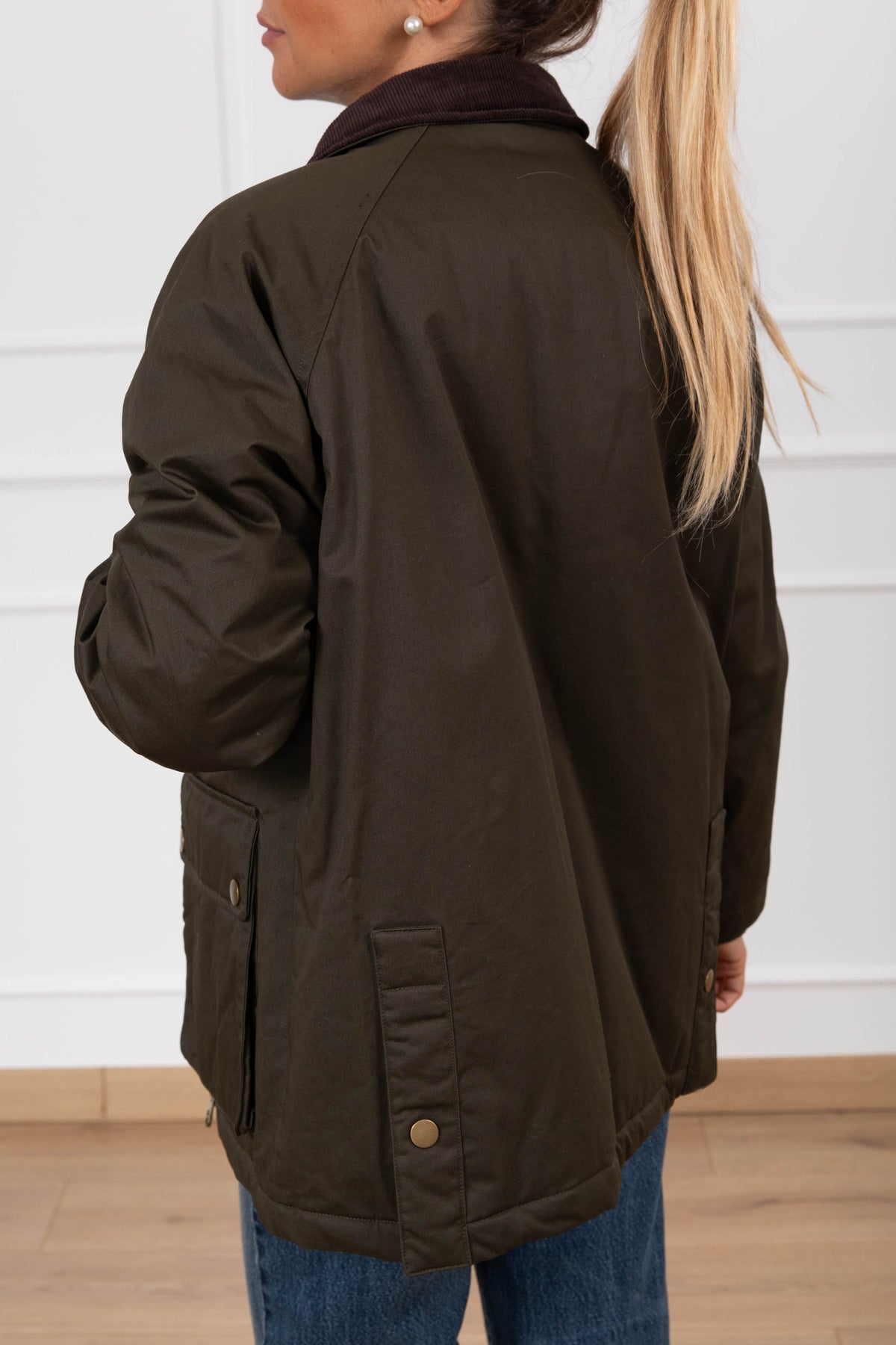 PRE ORDER 28/09 Field jacket regular con colletto in velluto a coste variante militare Tensione IN