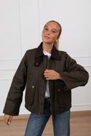 Field jacket cropped con colletto in velluto a coste variante militare Tensione IN