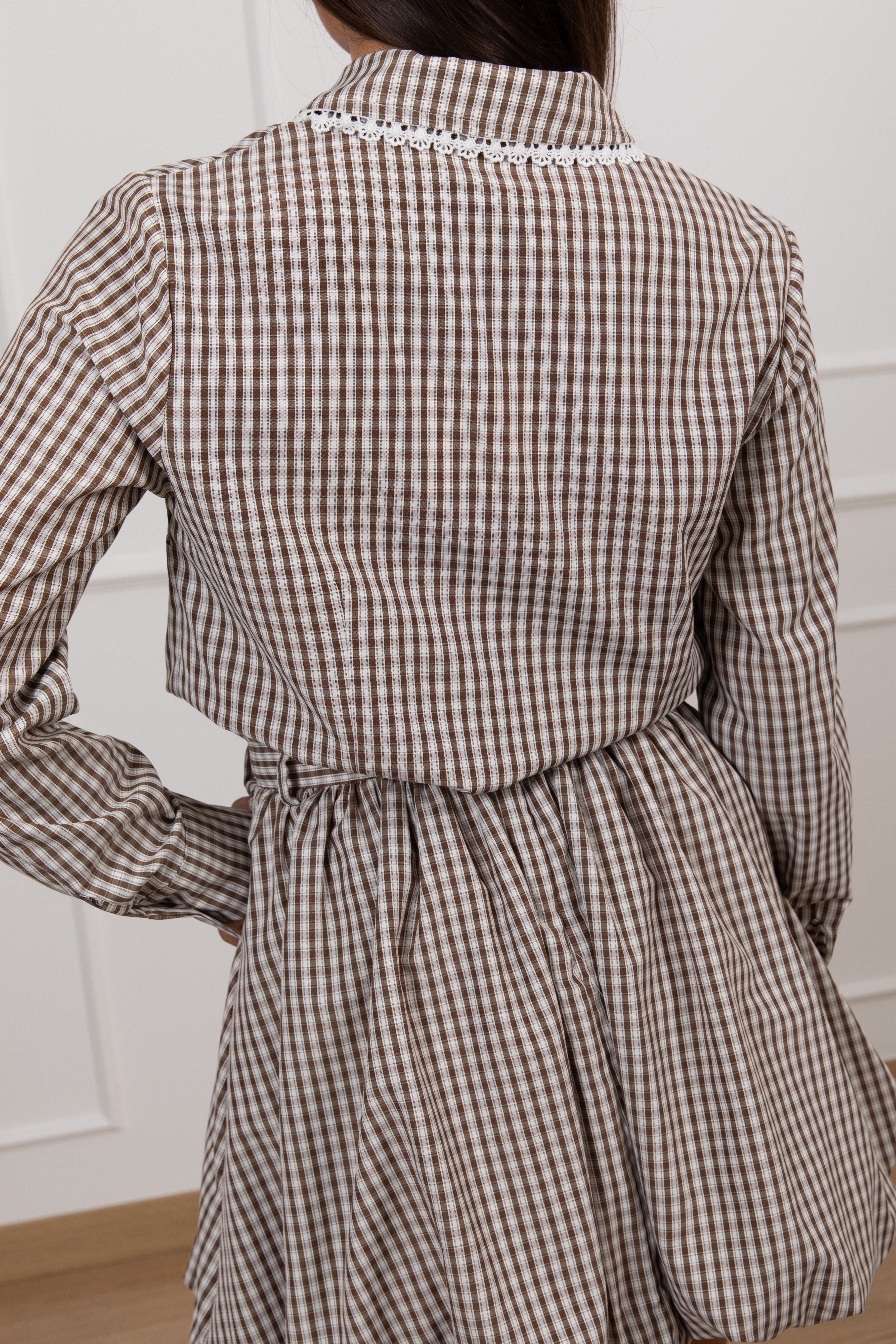 Camicia quadri con profili in sangallo ViCOLO