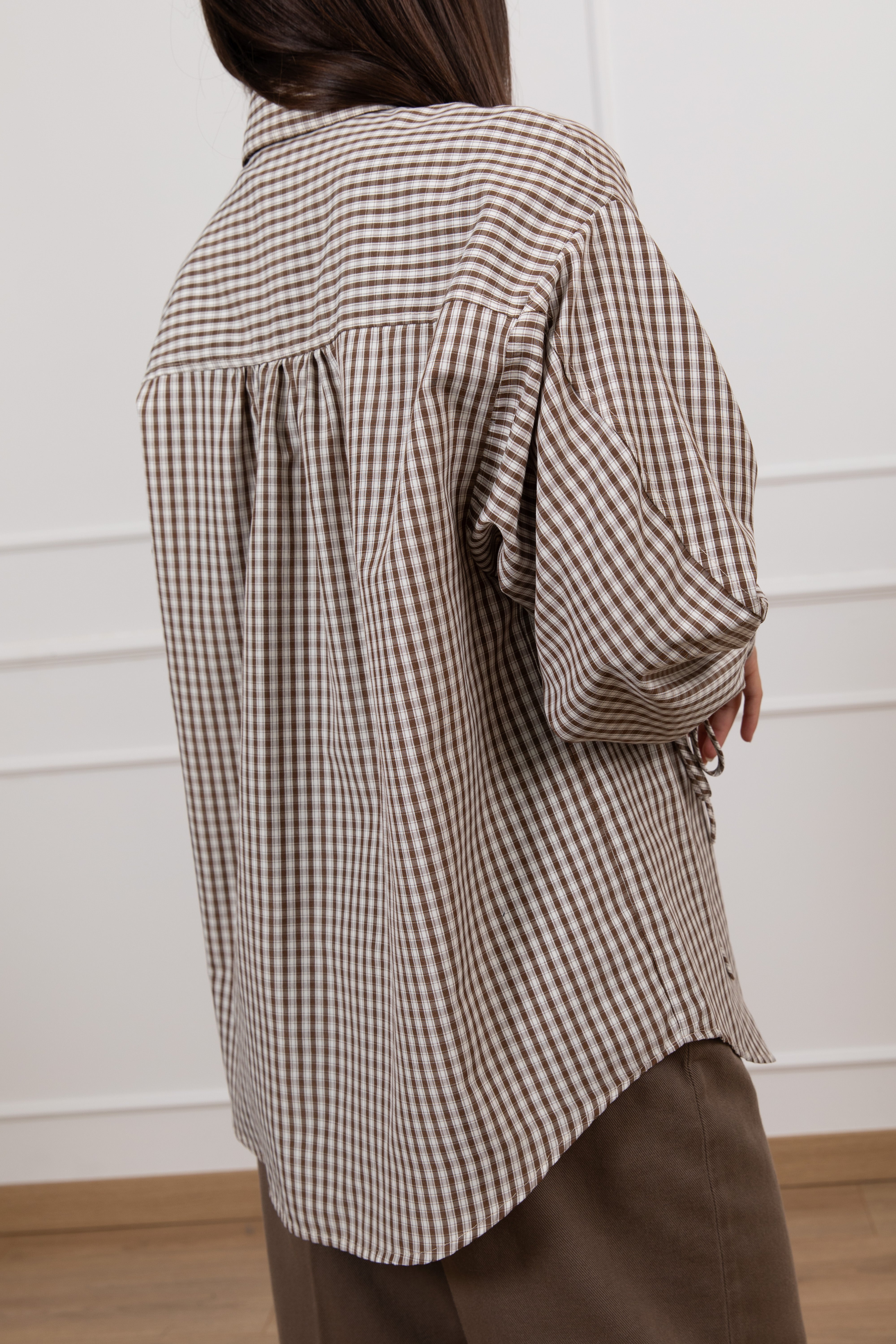 Camicia over-size quadri con cravatta e fiocco manica ViCOLO