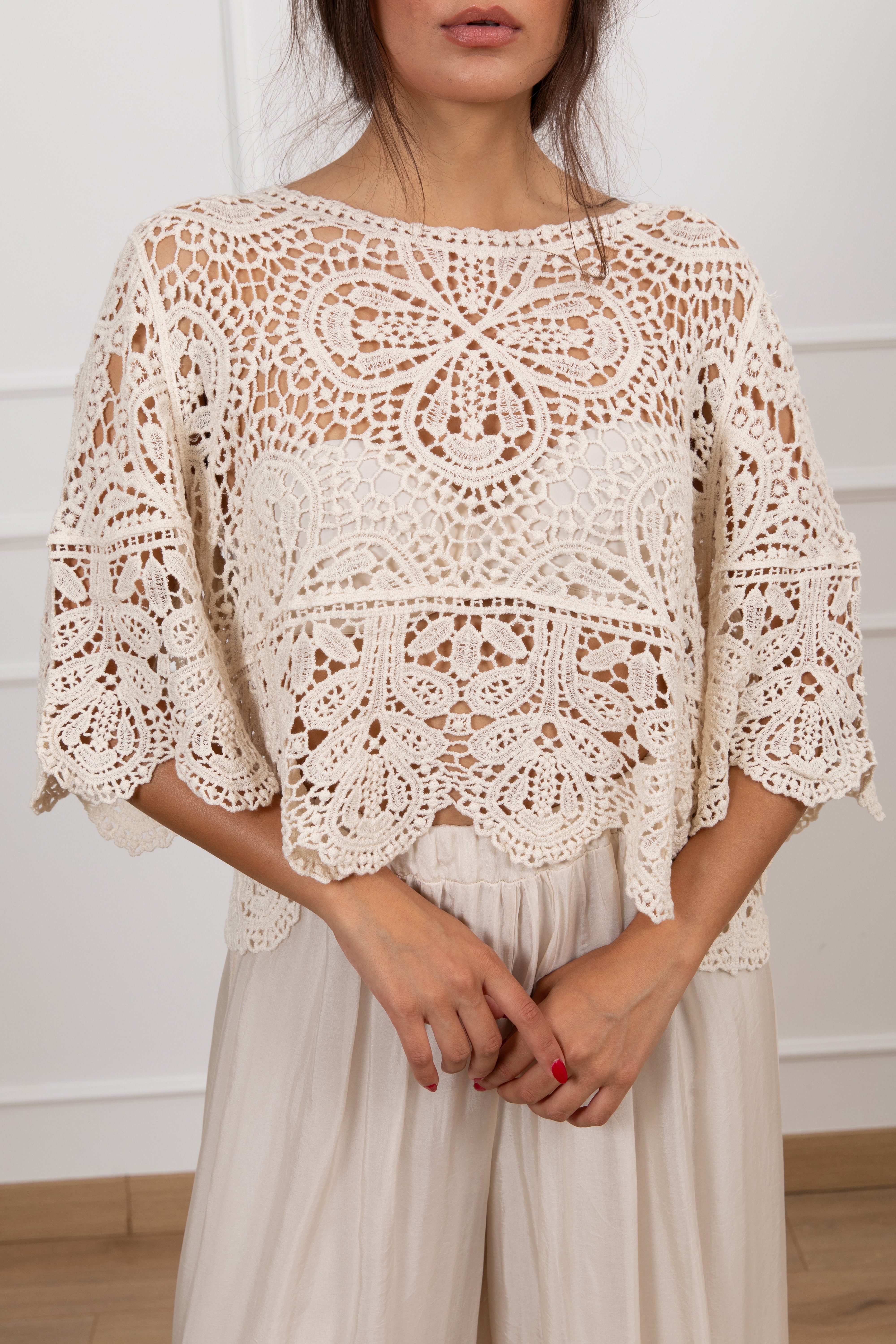 Maglia crochet a scatoletta con scollo a barchetta Susy Mix