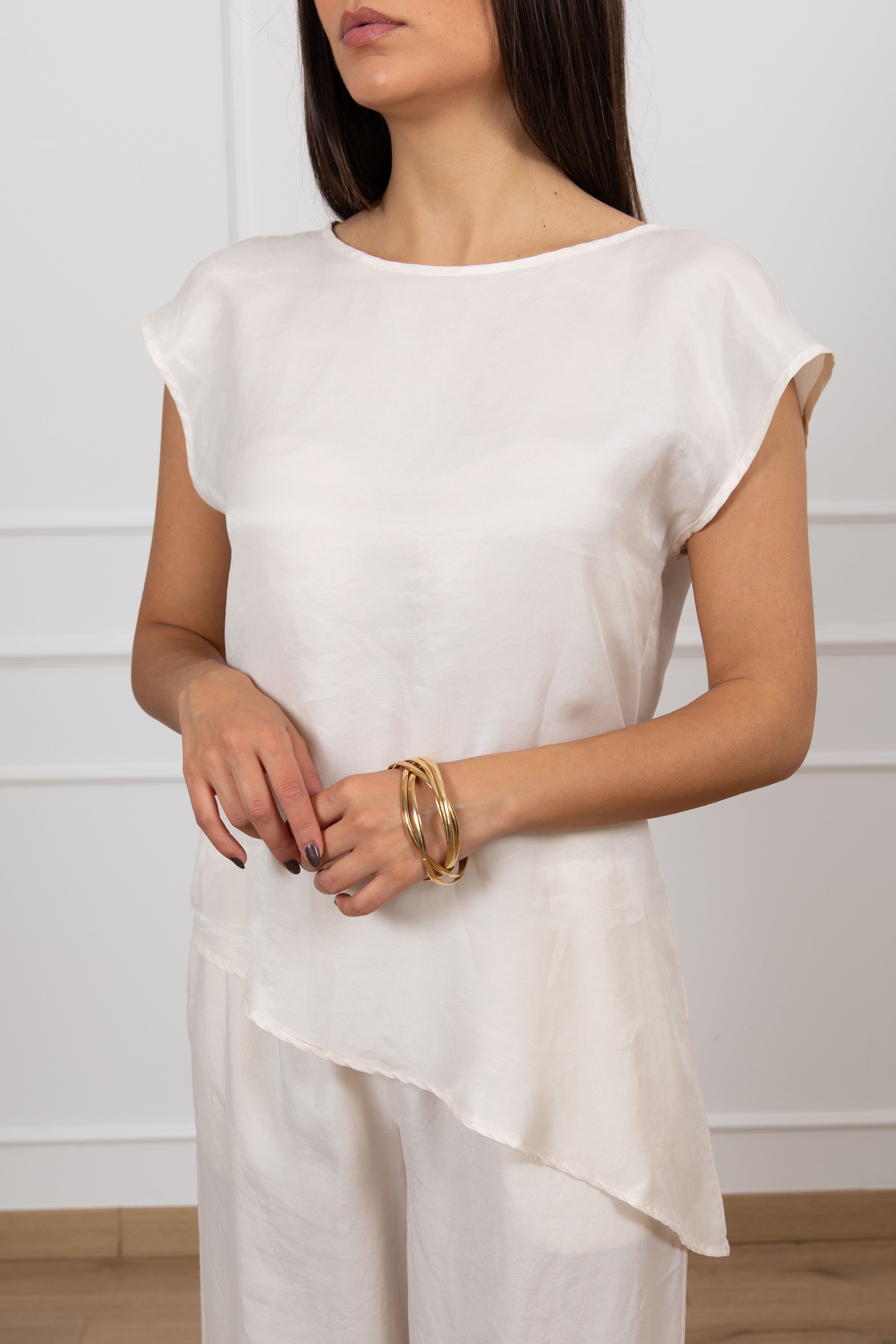 T-shirt asimmetrica in cupro Tensione IN