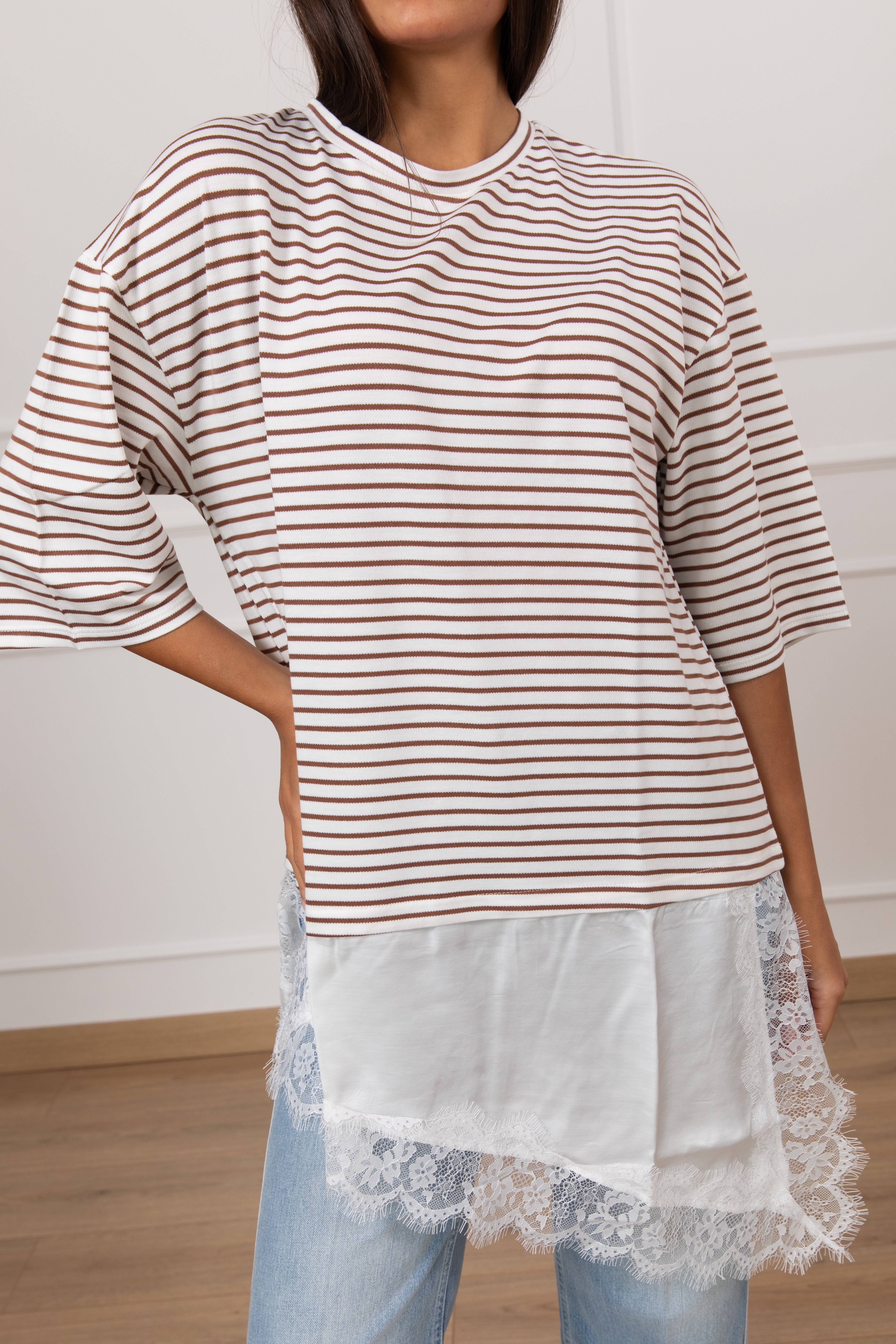 T-shirt in maglia a righe con fondo lingerie Susy Mix