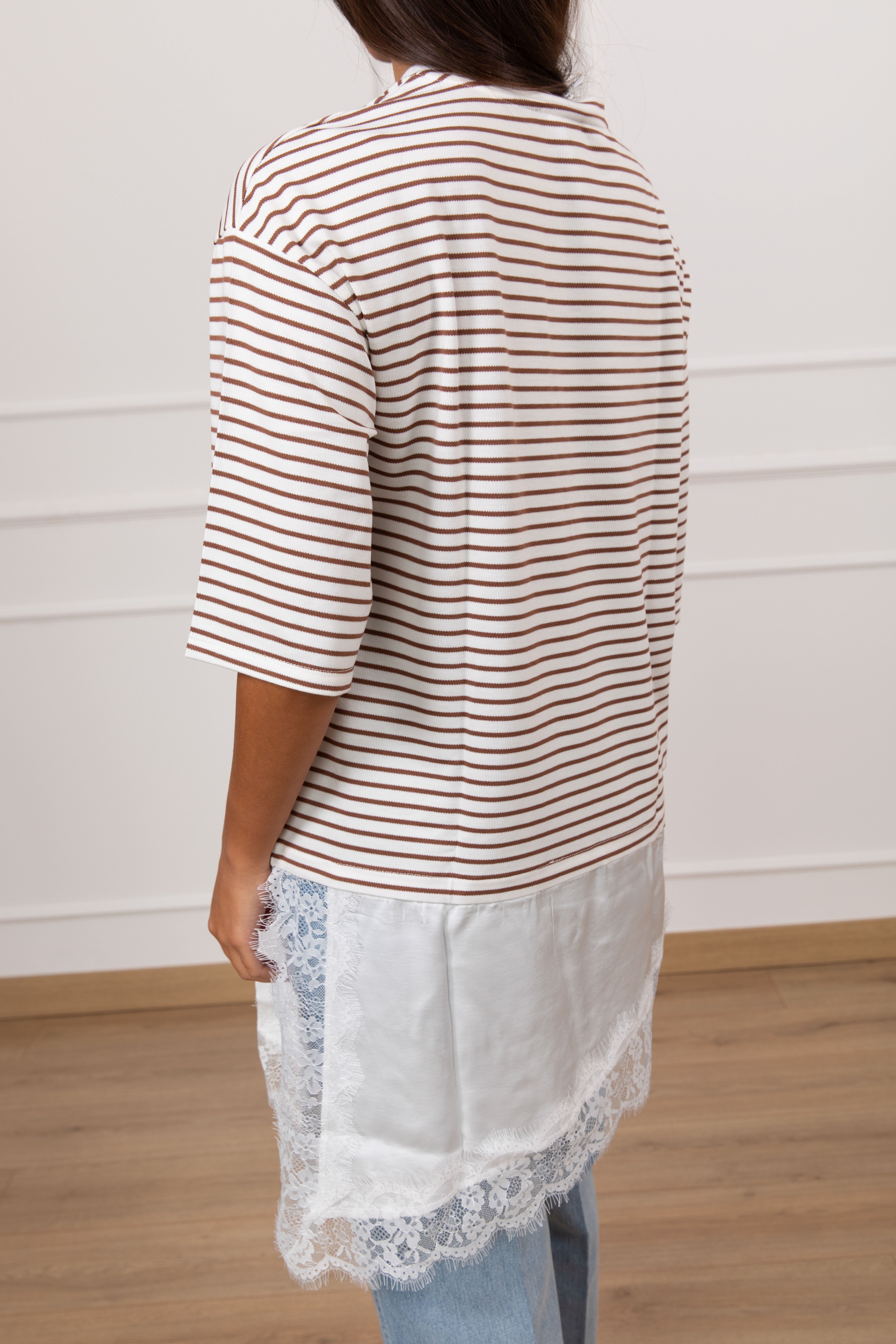 T-shirt in maglia a righe con fondo lingerie Susy Mix