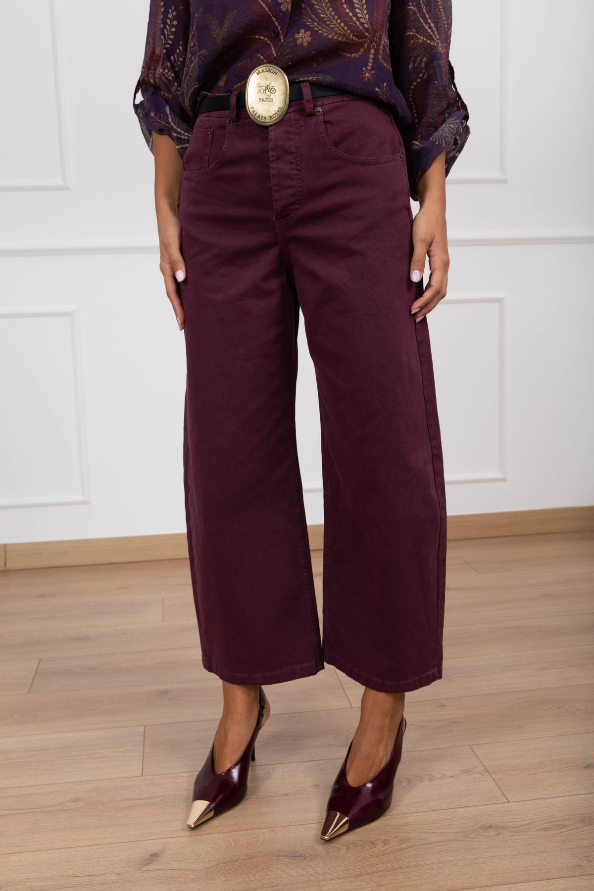 Pantalone 5 tasche con cintura placca variante bordeaux Tensione IN