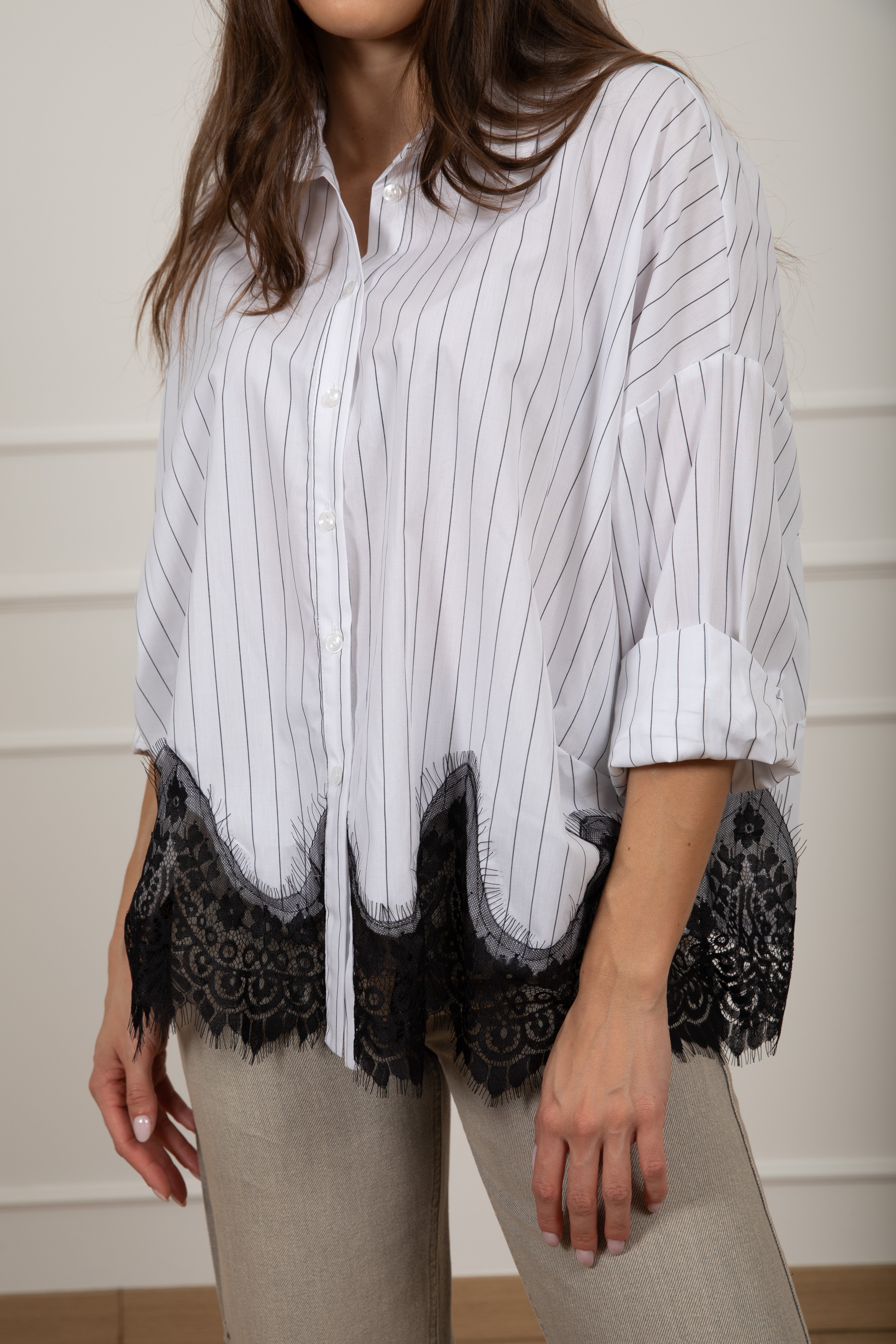 Camicia over-size bacchettata con fondo in pizzo Tensione IN