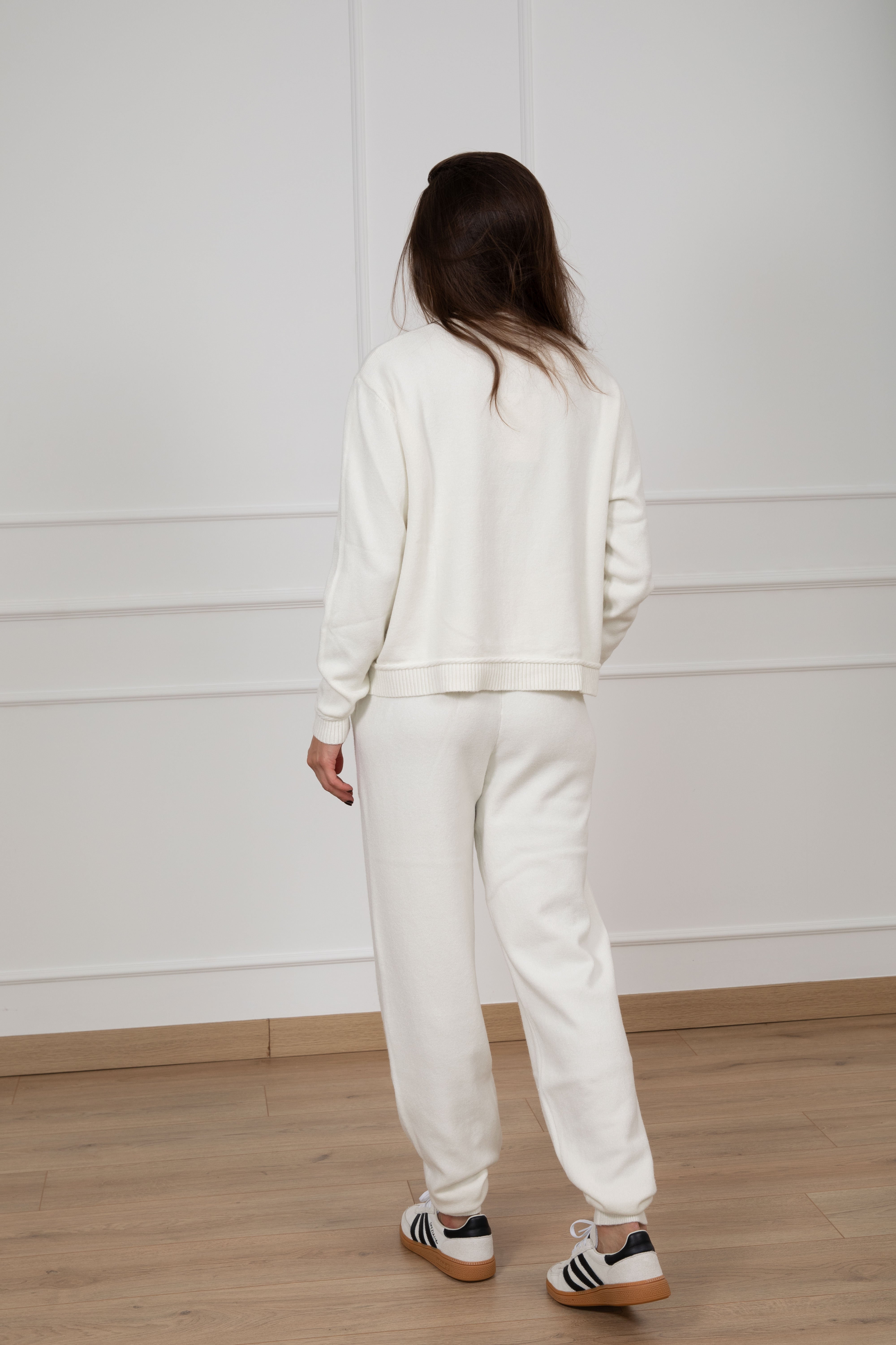 Tuta in maglia pull girocollo e pantalone con elastico Susy Mix