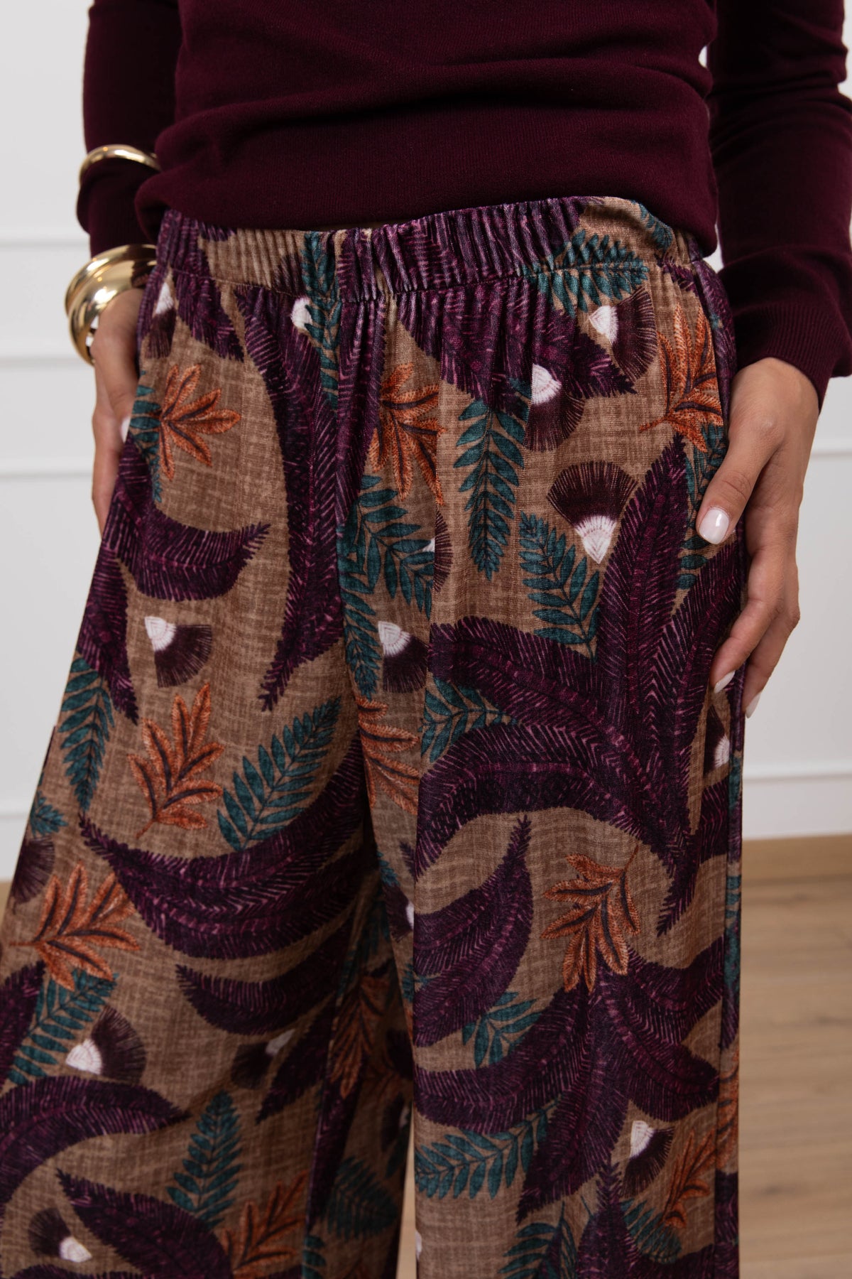 Pantalone in ciniglia stampa foglie Haveone