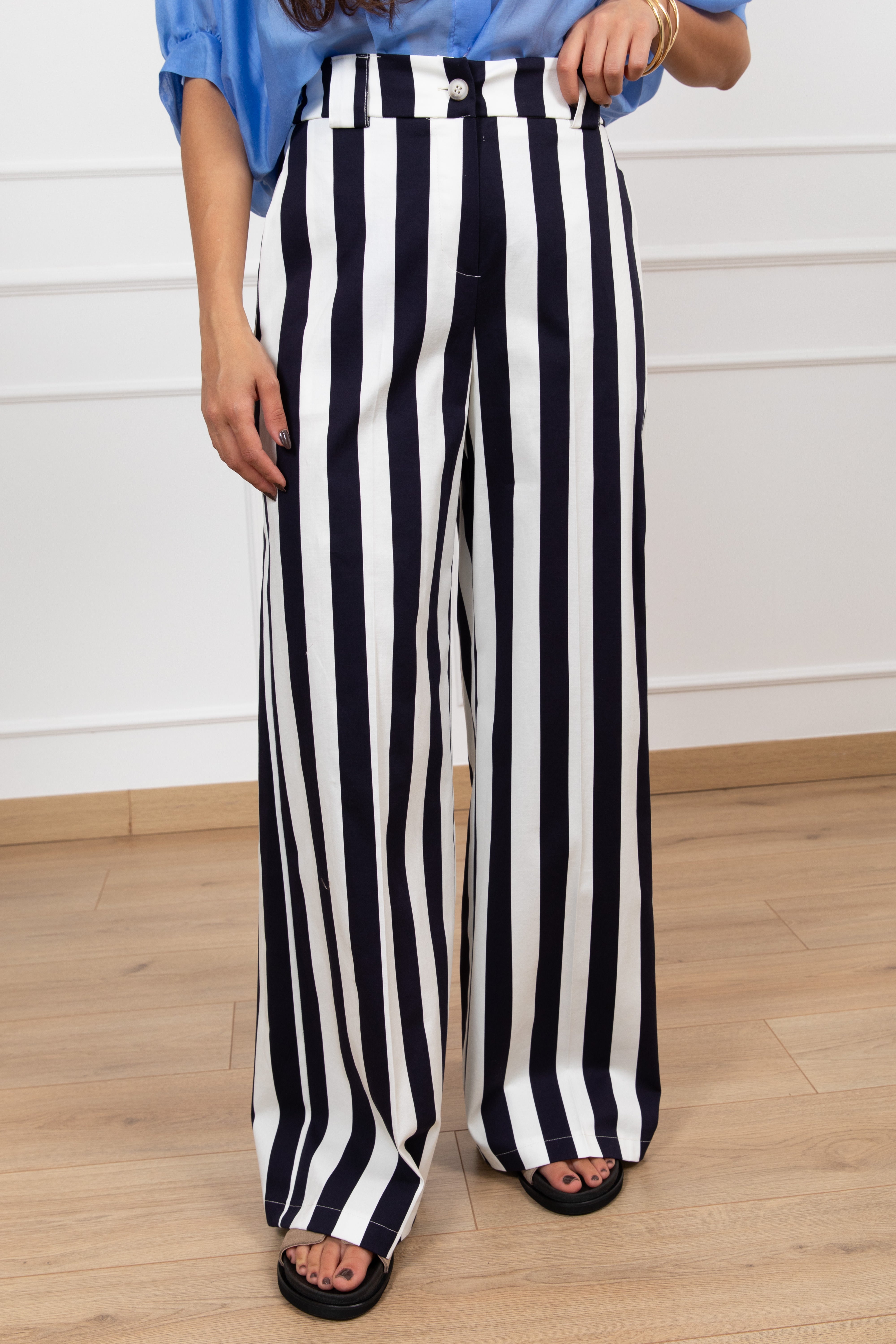 Pantalone gamba dritta a righe con elastico sul retro Tensione IN