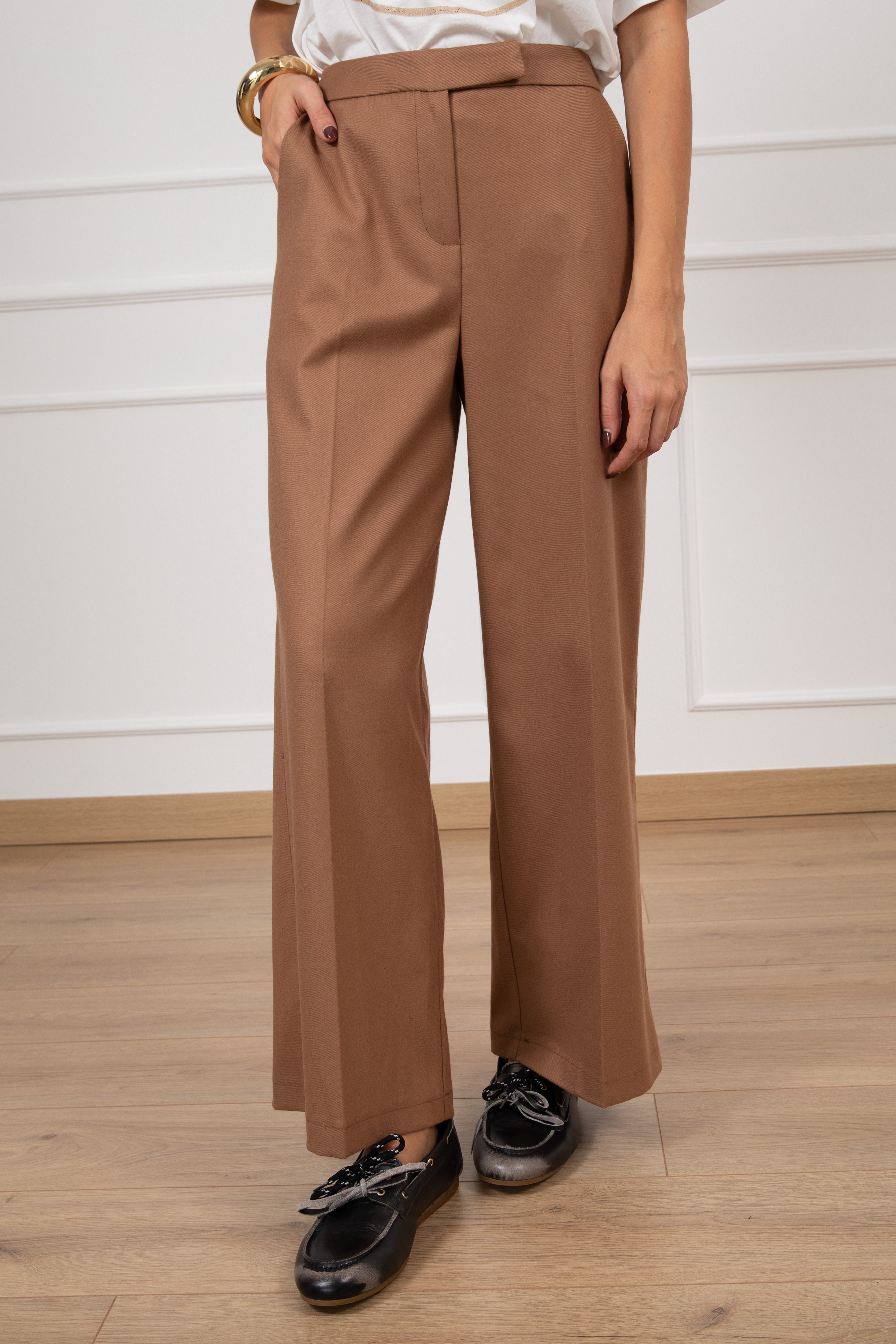 Pantalone in calda viscosa con gamba dritta 3/4 Tensione IN