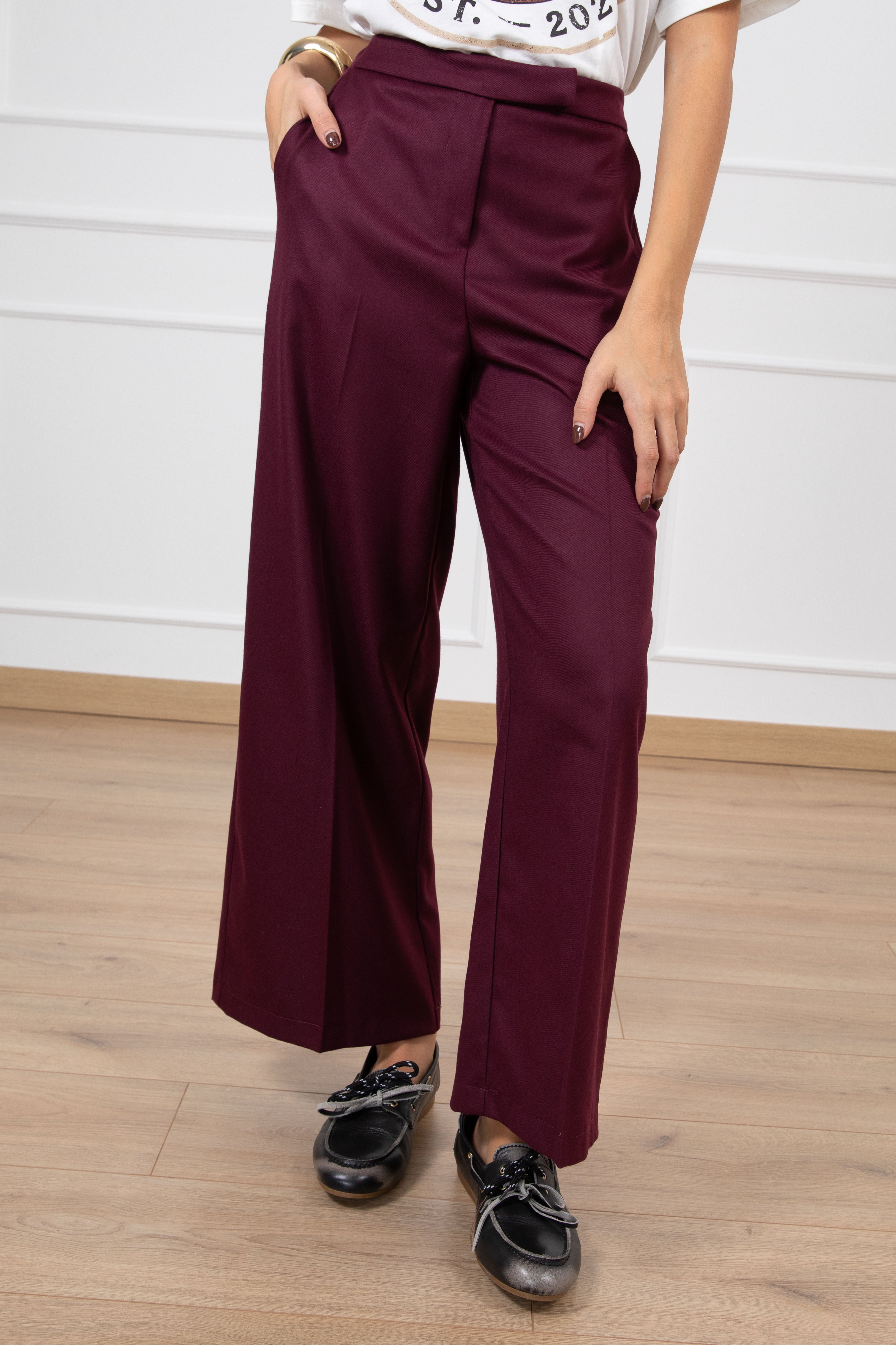 Pantalone in calda viscosa con gamba dritta 3/4 Tensione IN