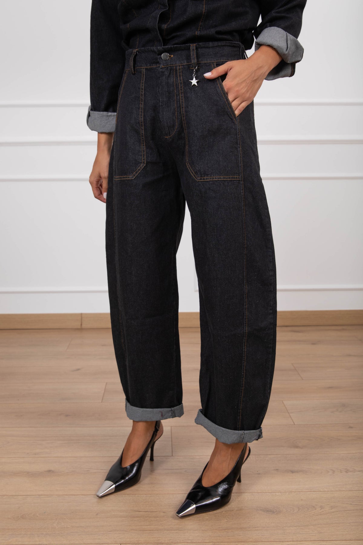 Jeans egg-fit in tela originale con elastico sul retro Susy Mix