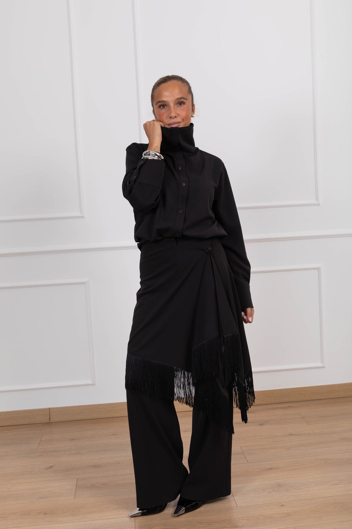 Pantalone con inserto scialle frange variante nero Tensione IN
