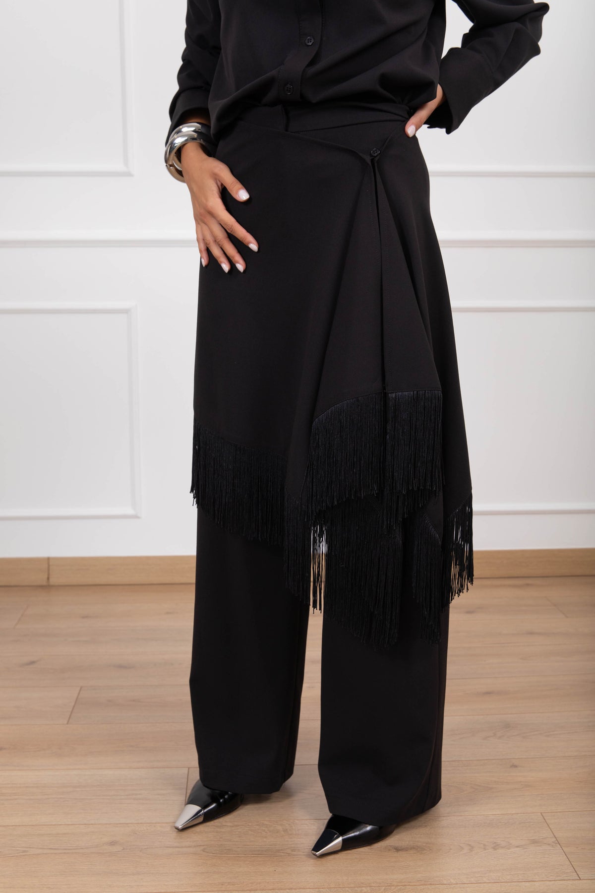Pantalone con inserto scialle frange variante nero Tensione IN