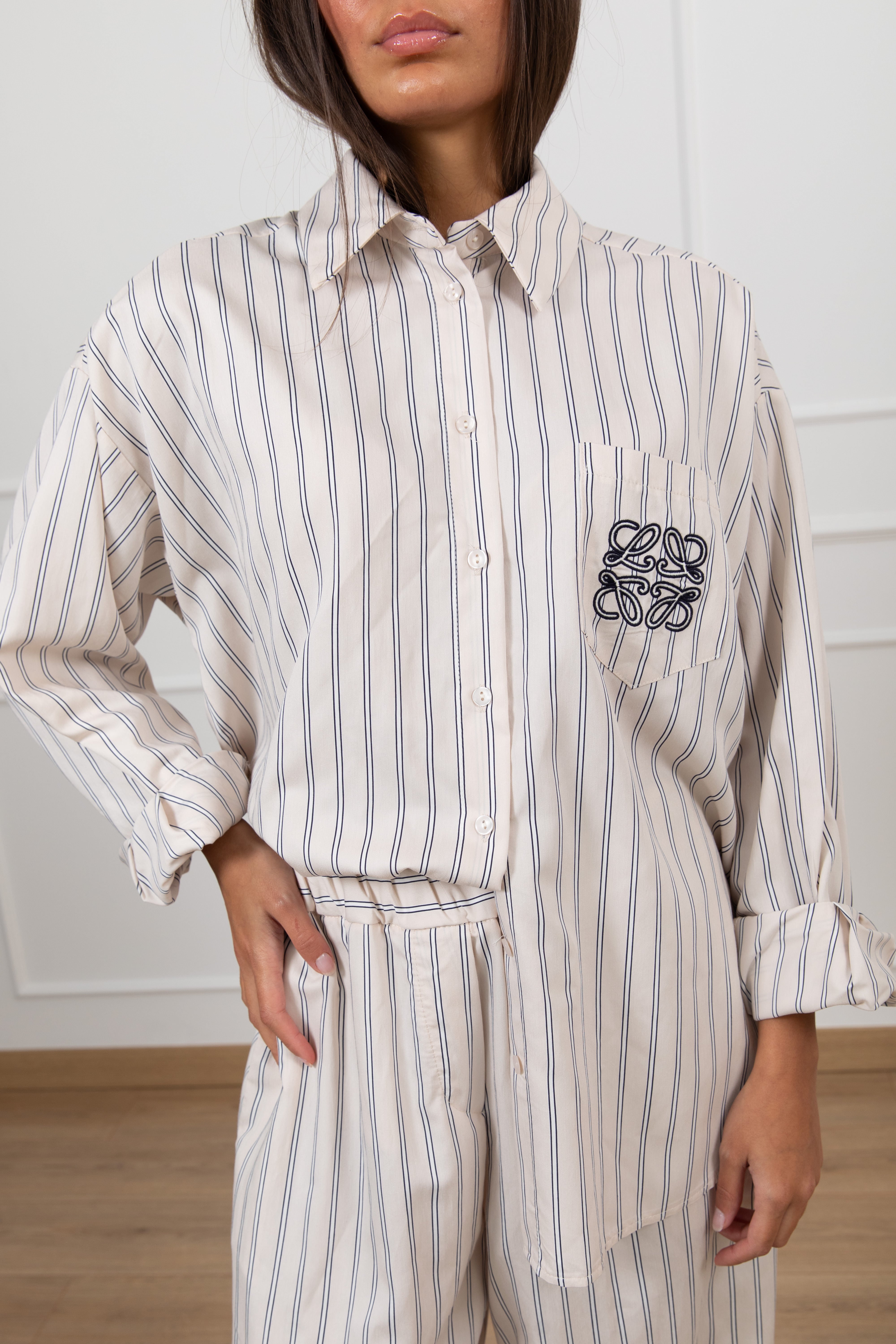 Camicia over-size bacchettata con ricamo Motel