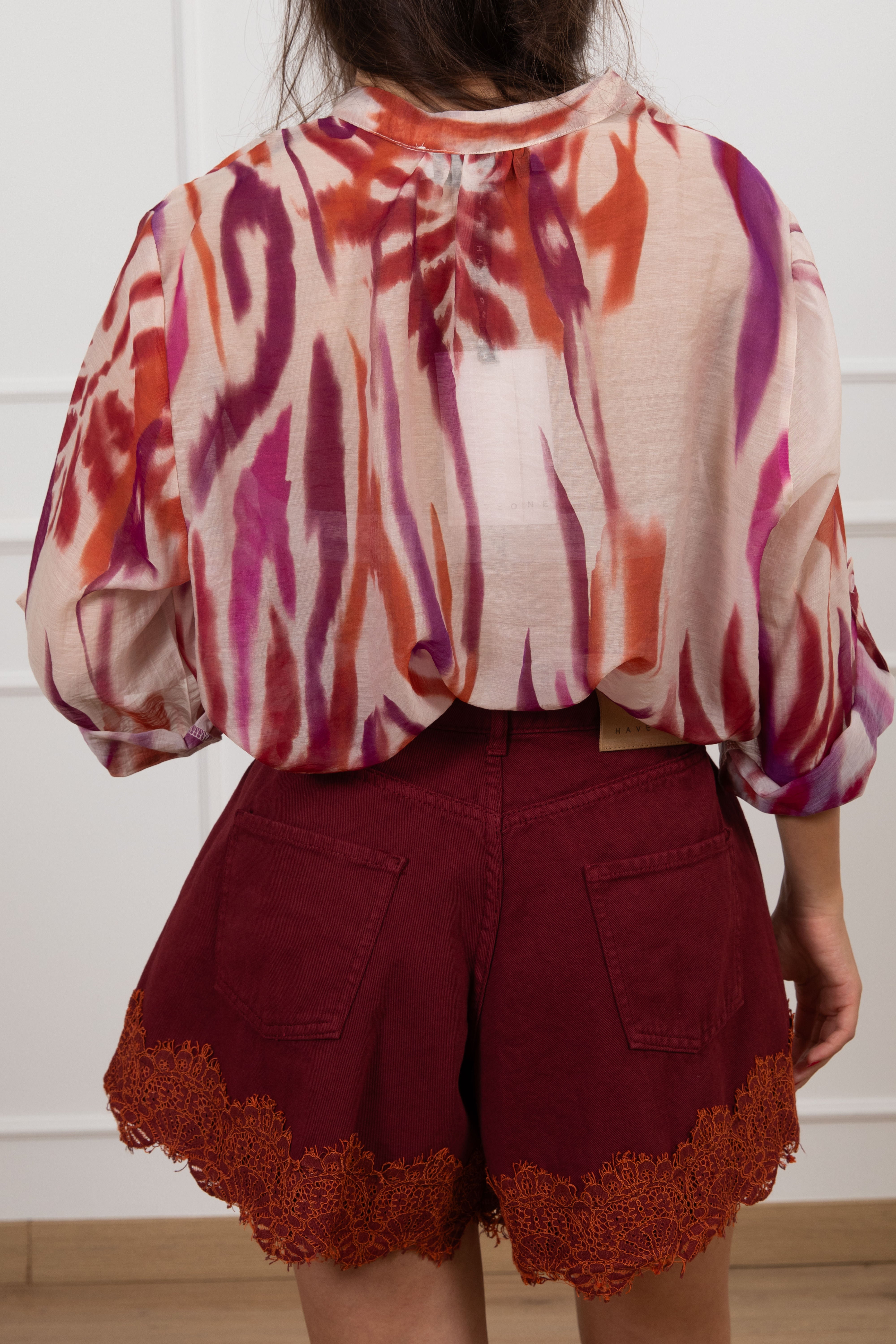 Blusa fantasia etnica viola in mussola Haveone