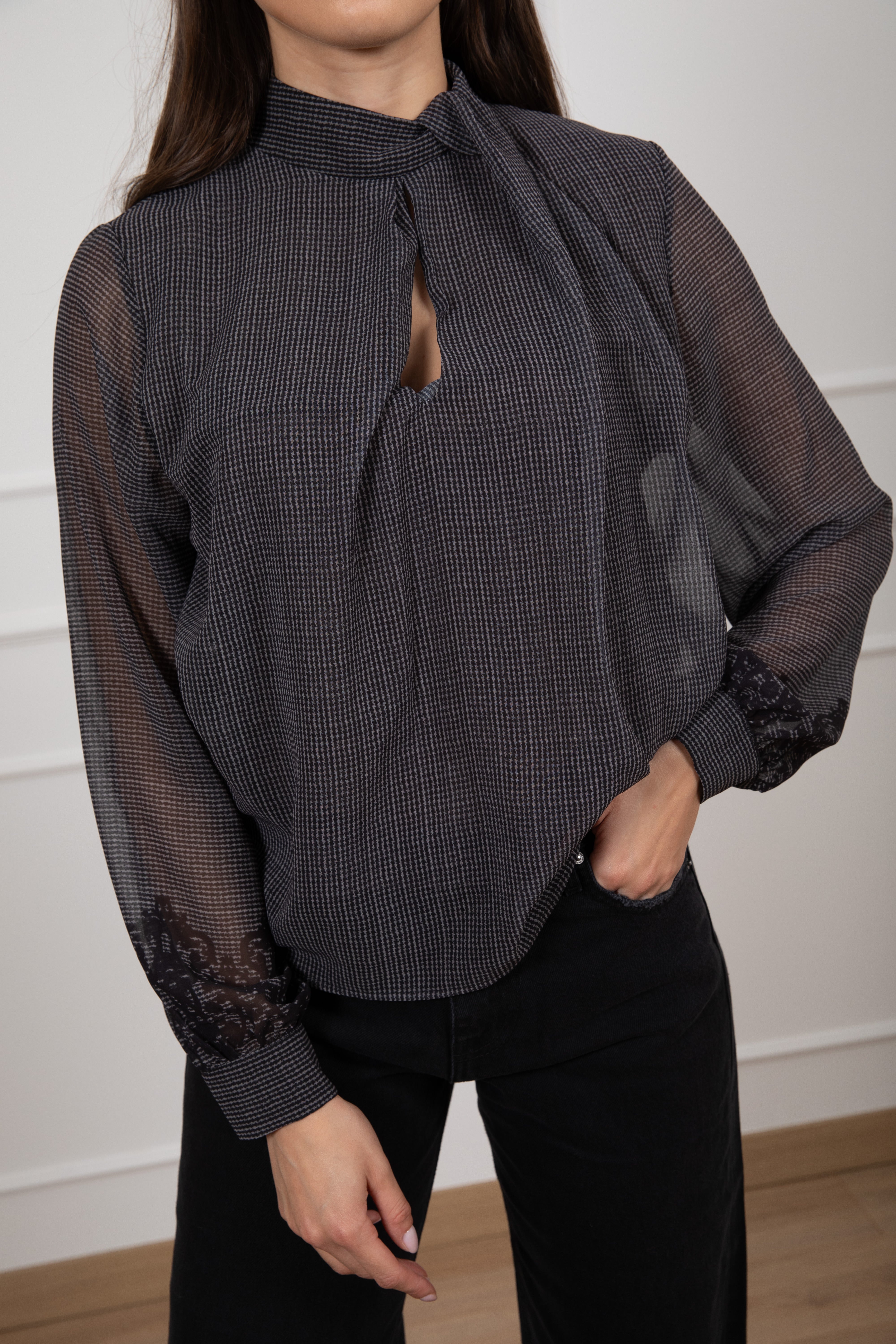 Blusa micro pied de poule con nodo Susy Mix