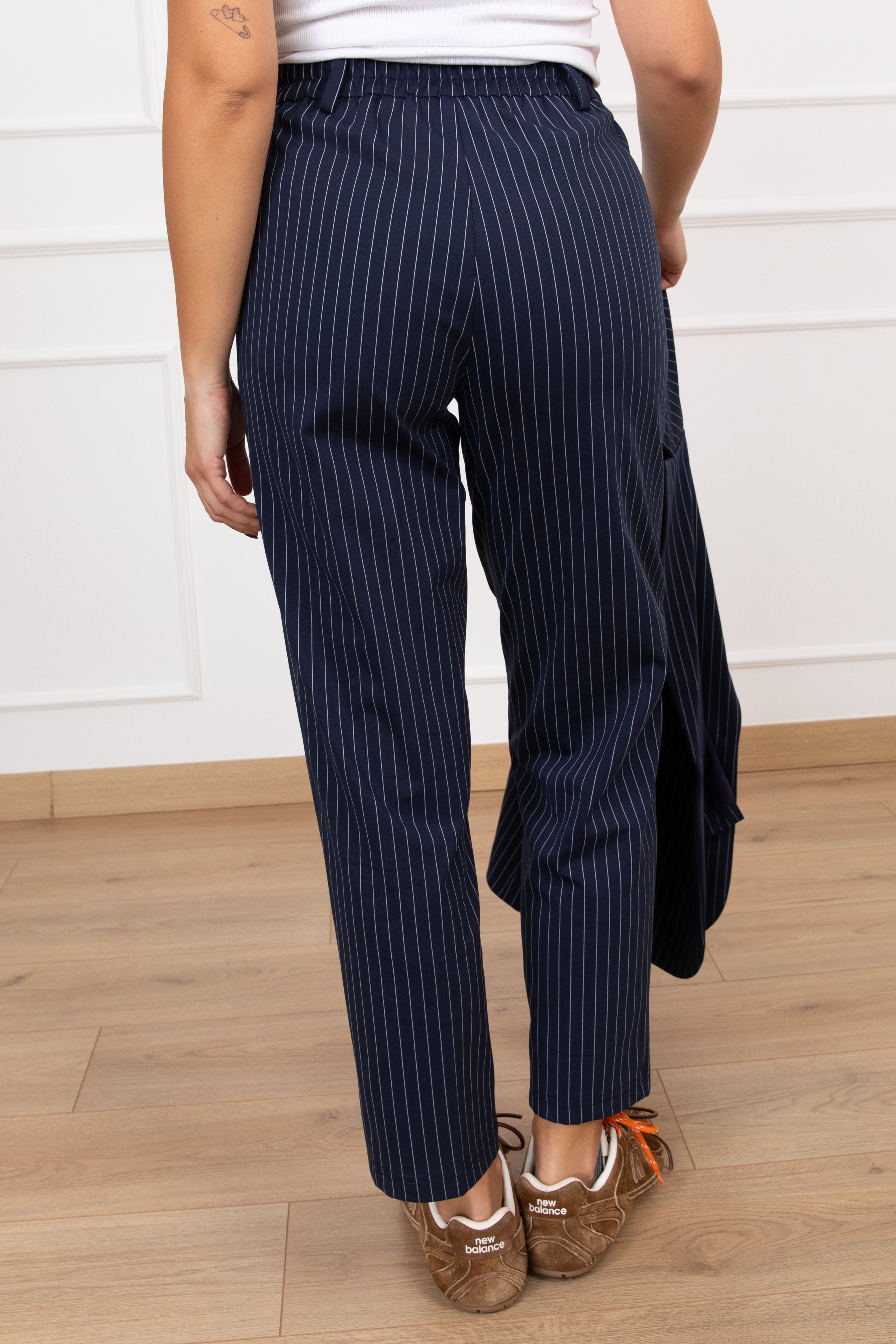 Pantalone gessato a sigaretta in punto milano leggero Tensione IN