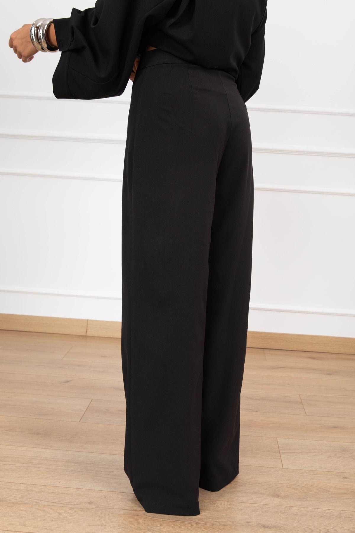Pantalone gamba dritta variante nero Tensione IN