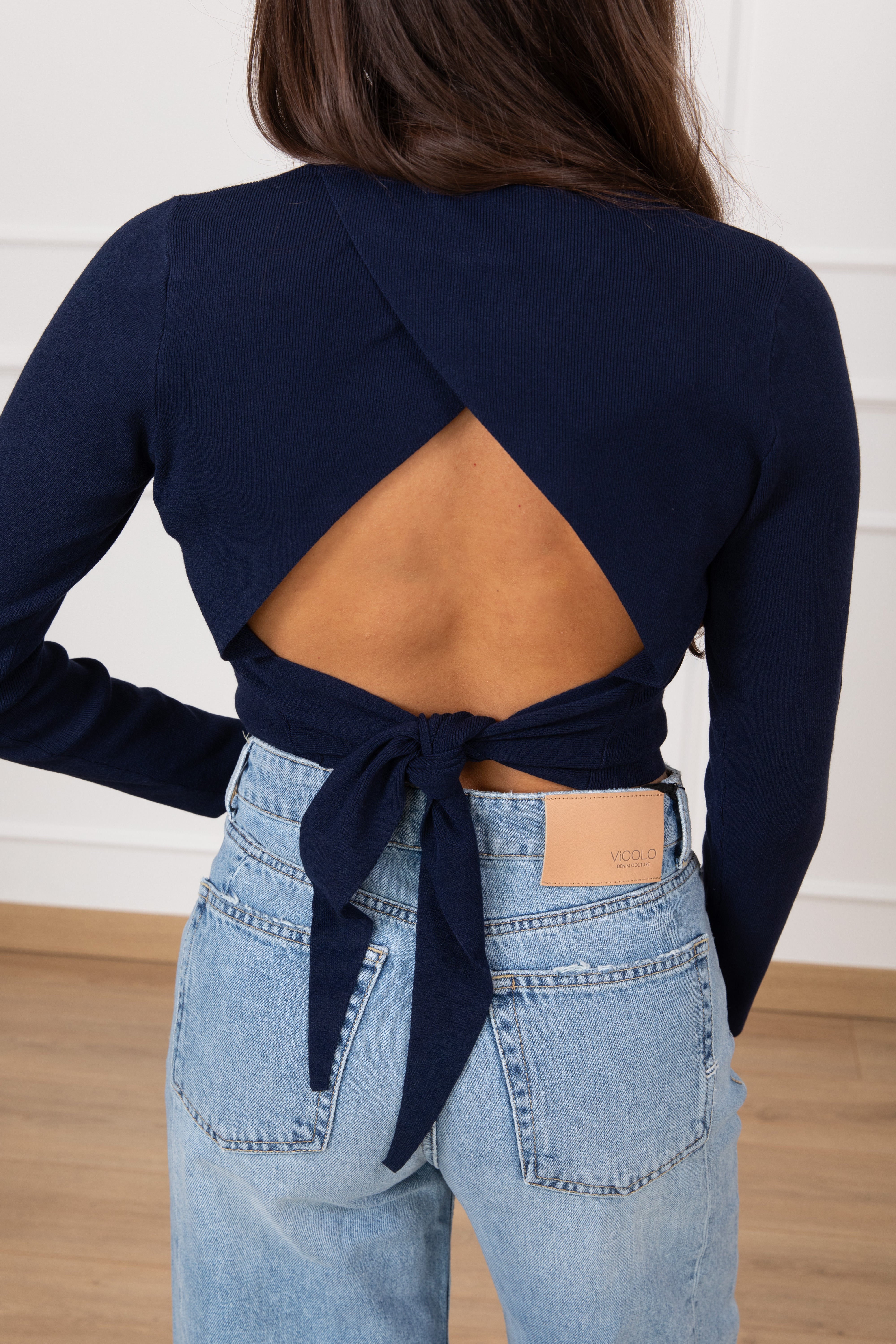 Maglia in viscosa con incrocio sul retro ViCOLO