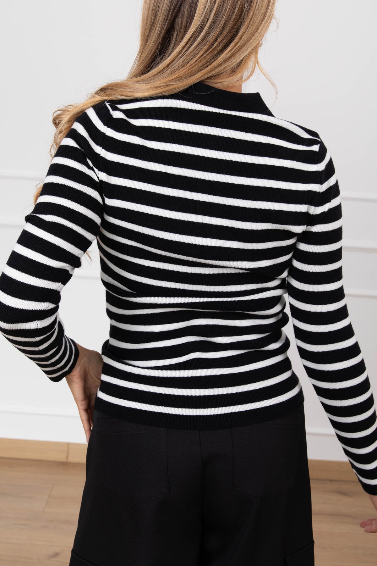 Polo in maglia a righe variante nero Tensione IN
