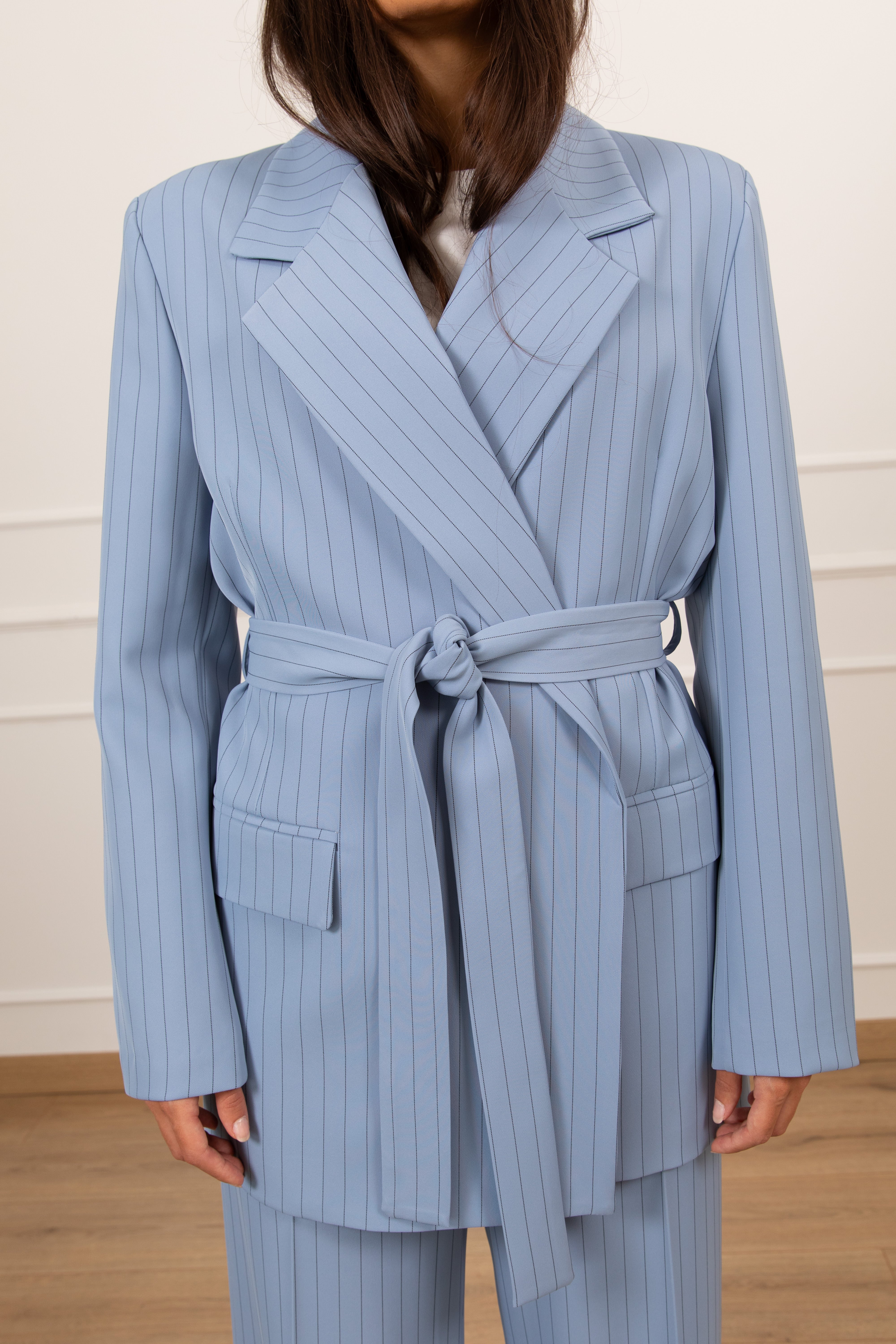 Giacca gessata con fusciacca ViCOLO