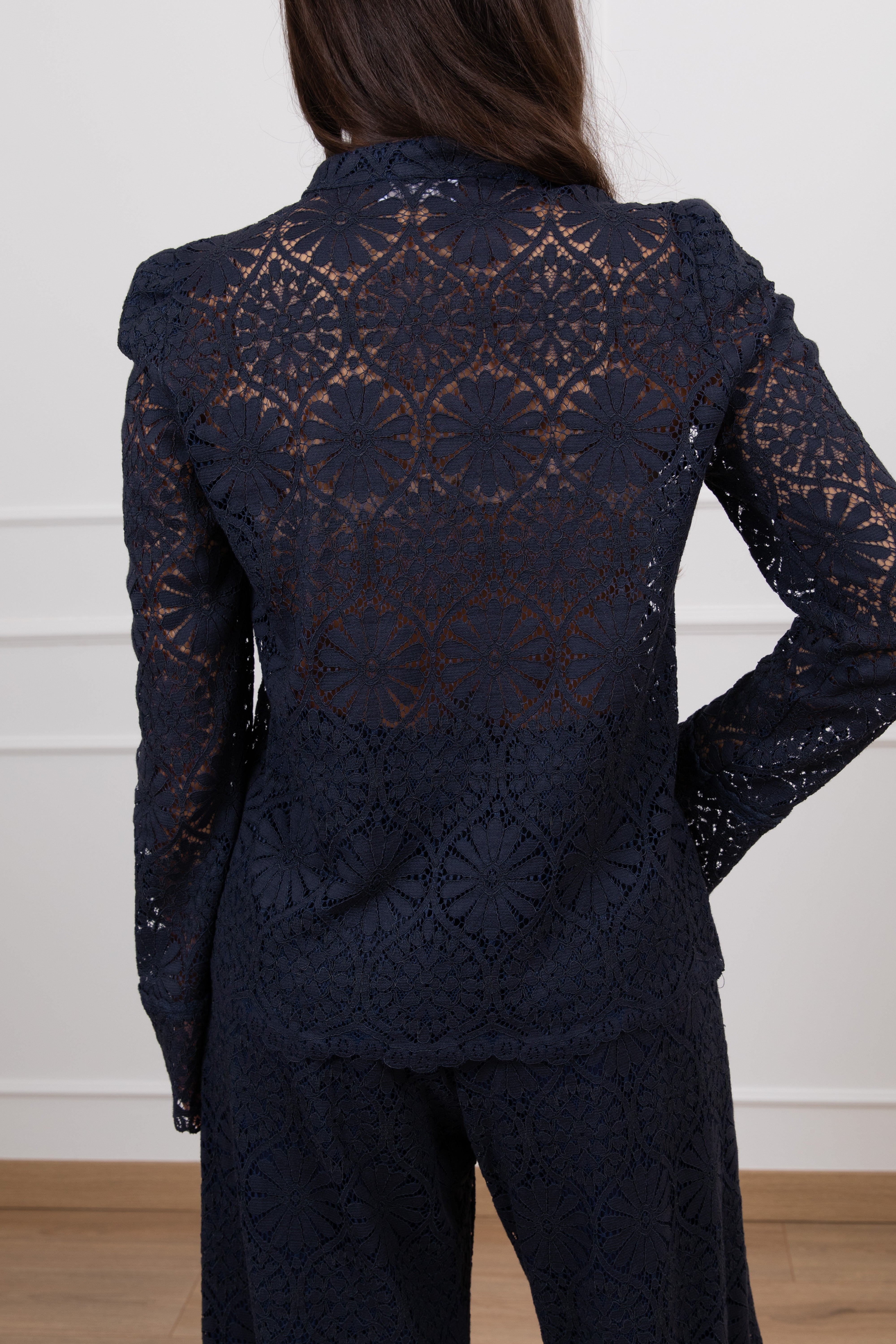 Camicia in pizzo con alamari Motel