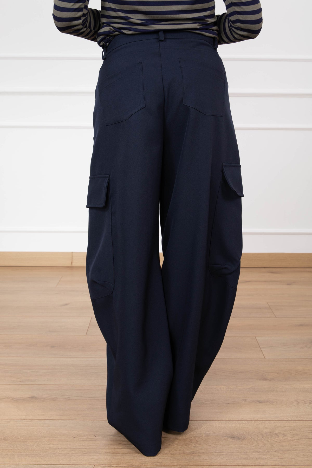 Pantalone barrel-fit cargo variante blu Haveone