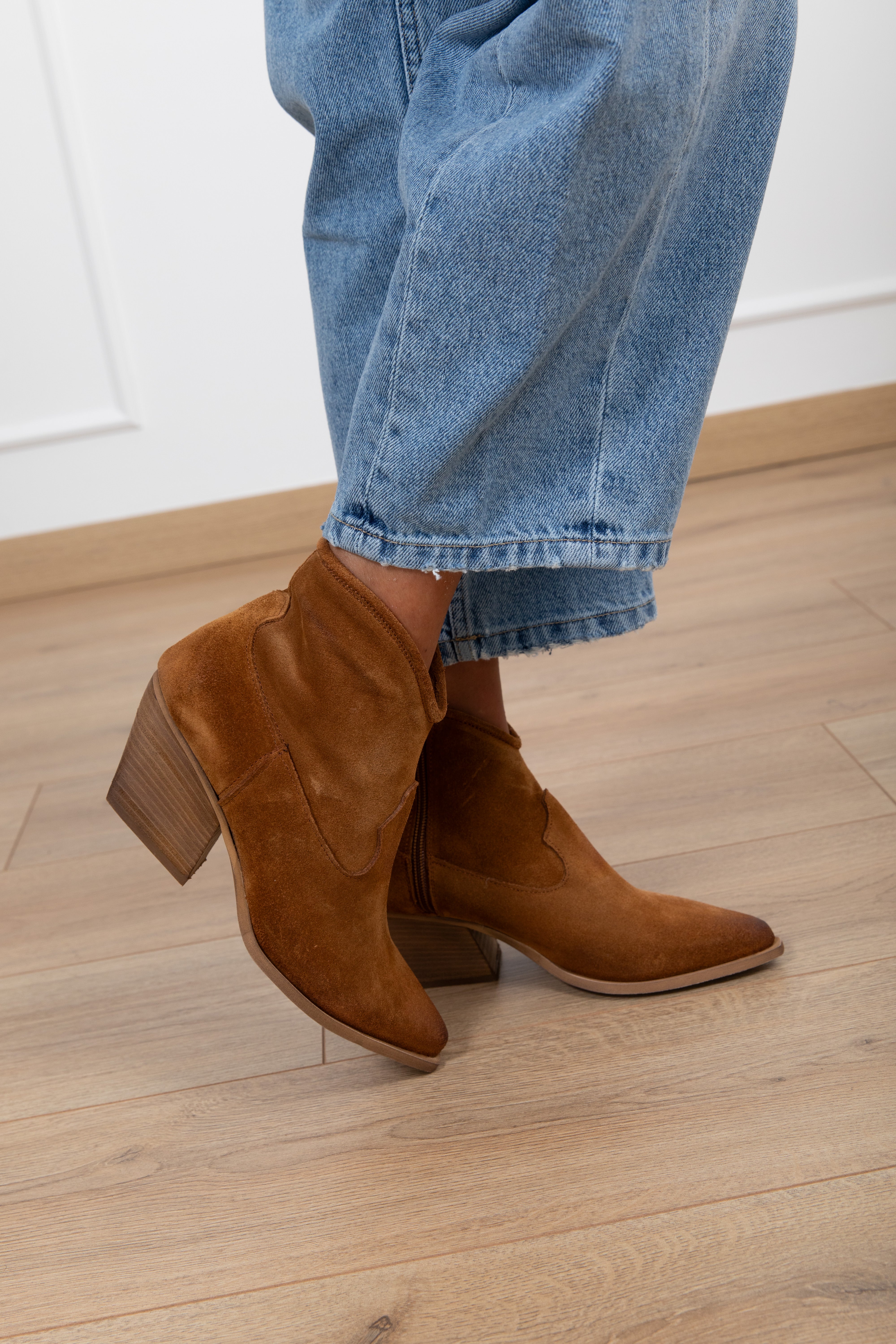 Texano basso in camoscio con zip Susy Mix