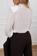 Blusa in viscosa con spallina imbottita variante burro Susy Mix