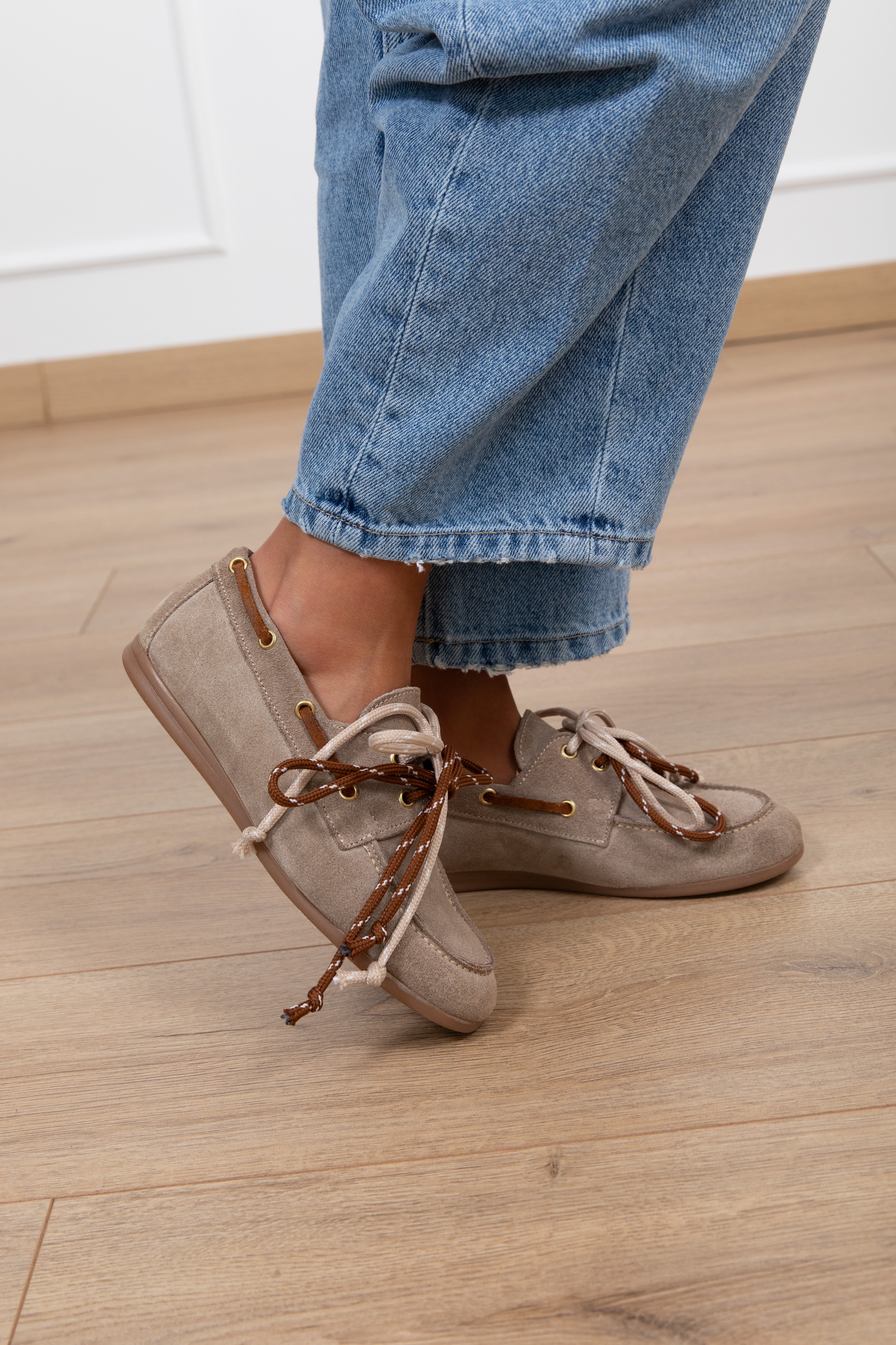 Mocassino barca in camoscio Attika